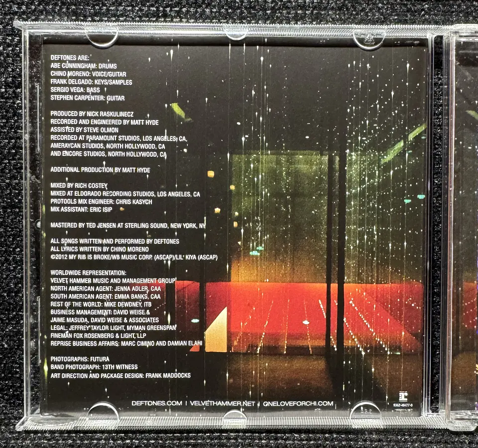 Deftones - Koi no yokan (CD de época) 3