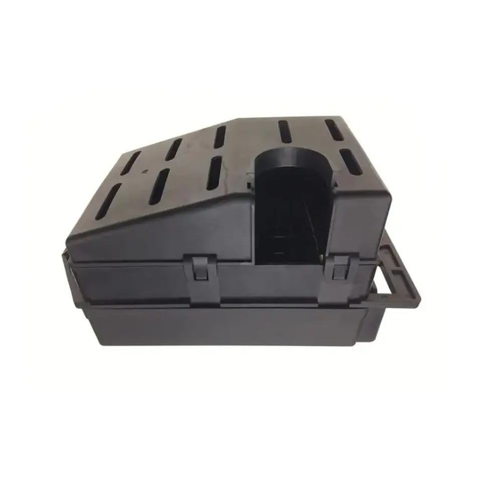 Bloque Portafusible 38 Vías con Relé y Cubierta Estanca - Naval/Automotriz 8
