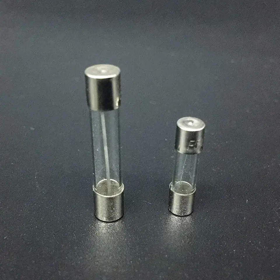Kit 100 Fusibles de Vidrio Fusión Rápida 0.1A-20A 250V (5x20mm) 5