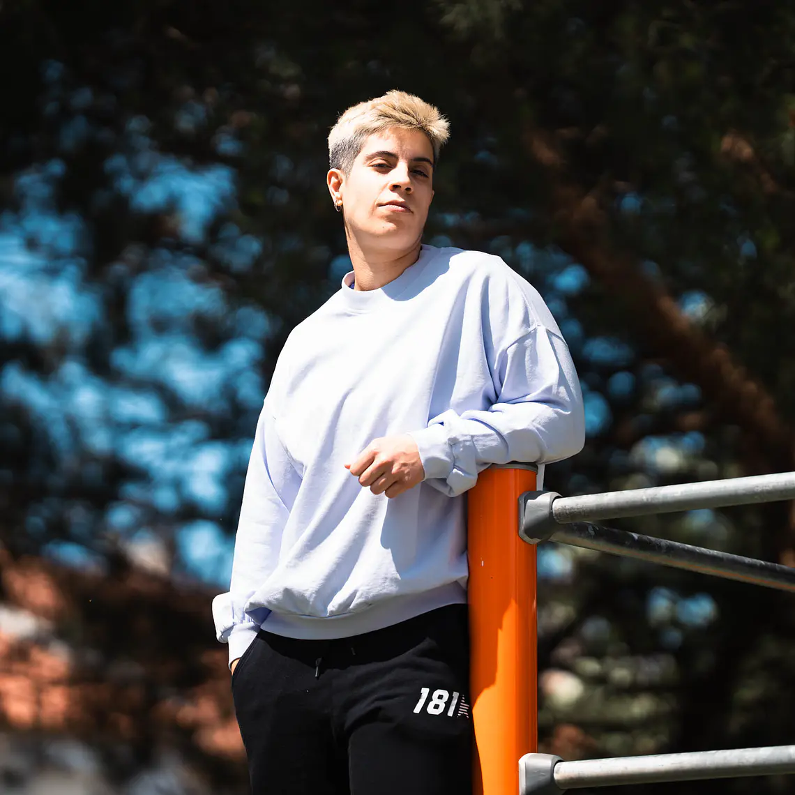 181 Lifestyle Hoodless Sweatshirt 14