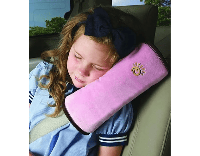 Almohada rosada cinturón seguridad