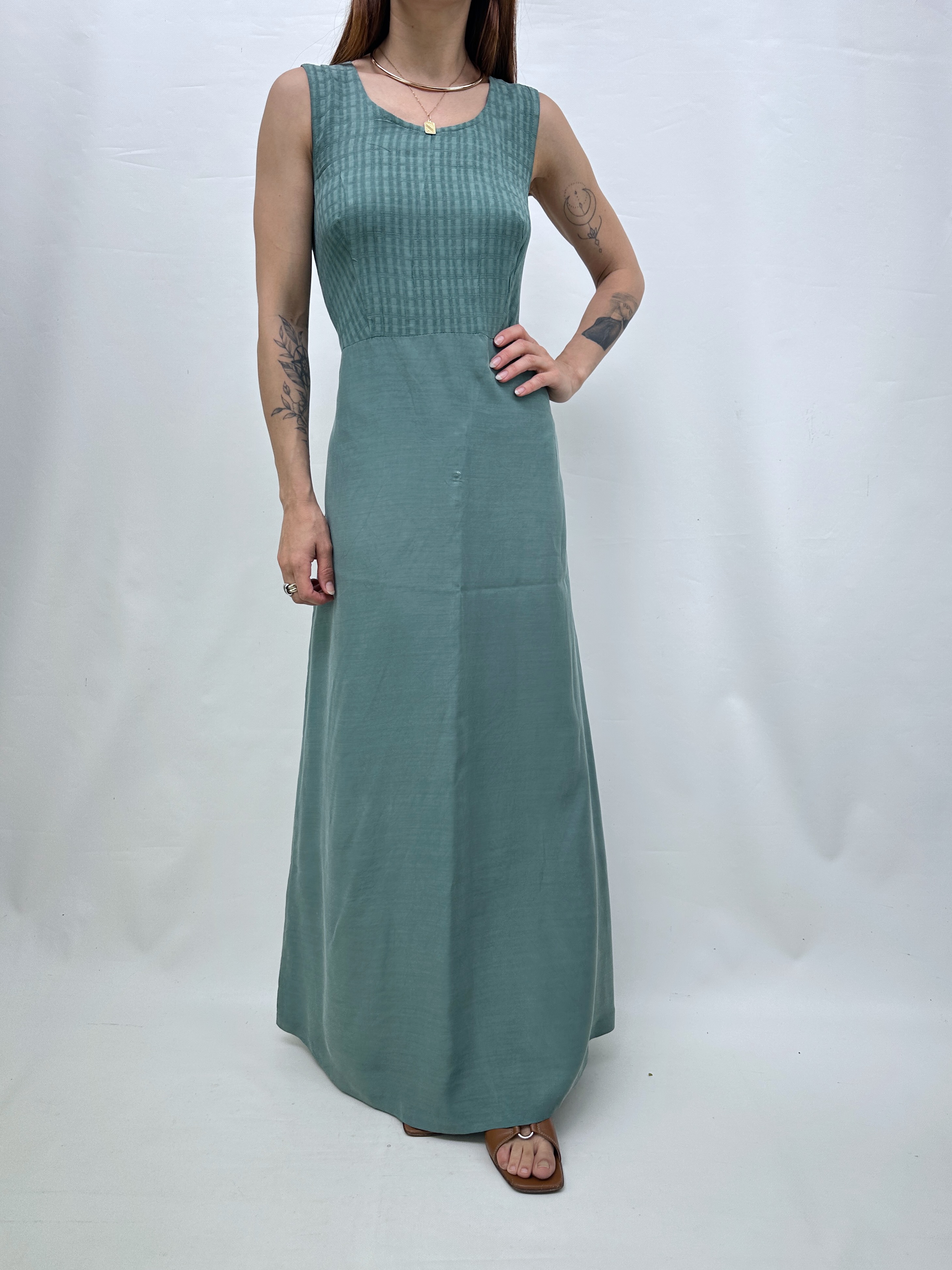 VESTIDO LARGO VERDE MENTA I S-M  8