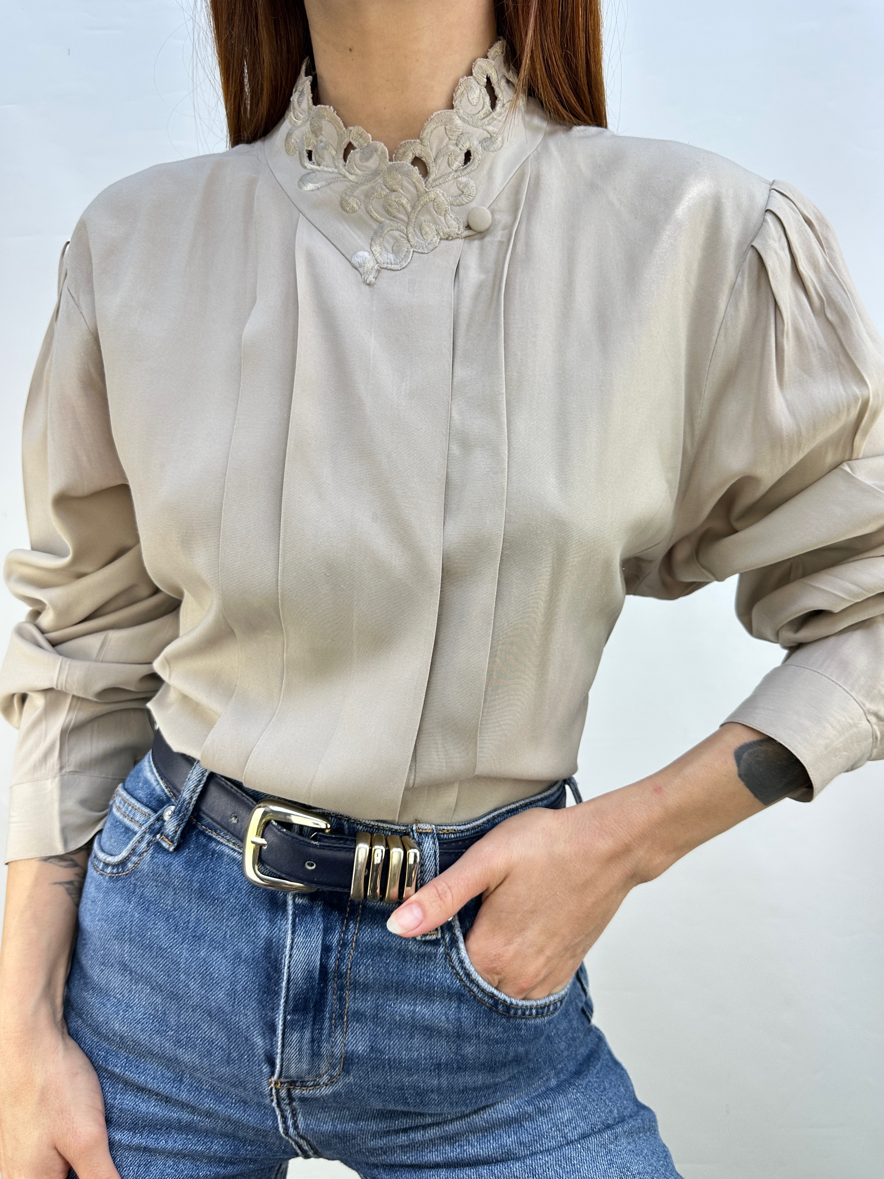 BLUSA VINTAGE TAUPÉ I L 4