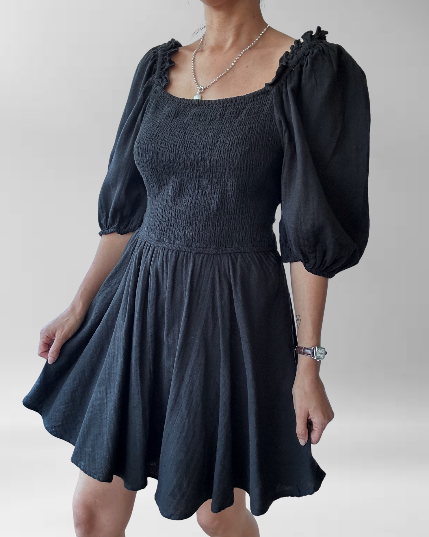 VESTIDO NEGRO FRUNCIDO | L 5