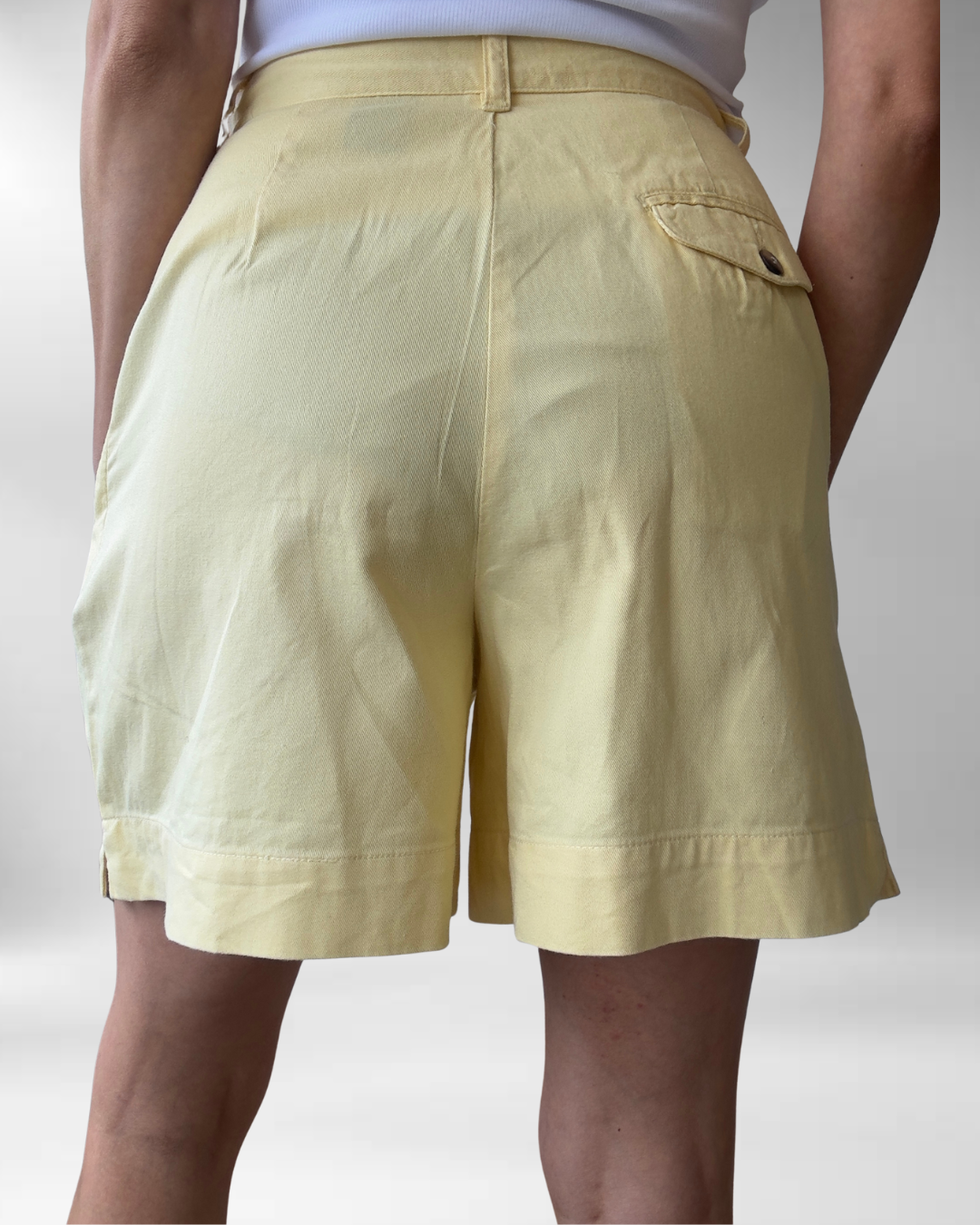 SHORT AMARILLO | 38 6