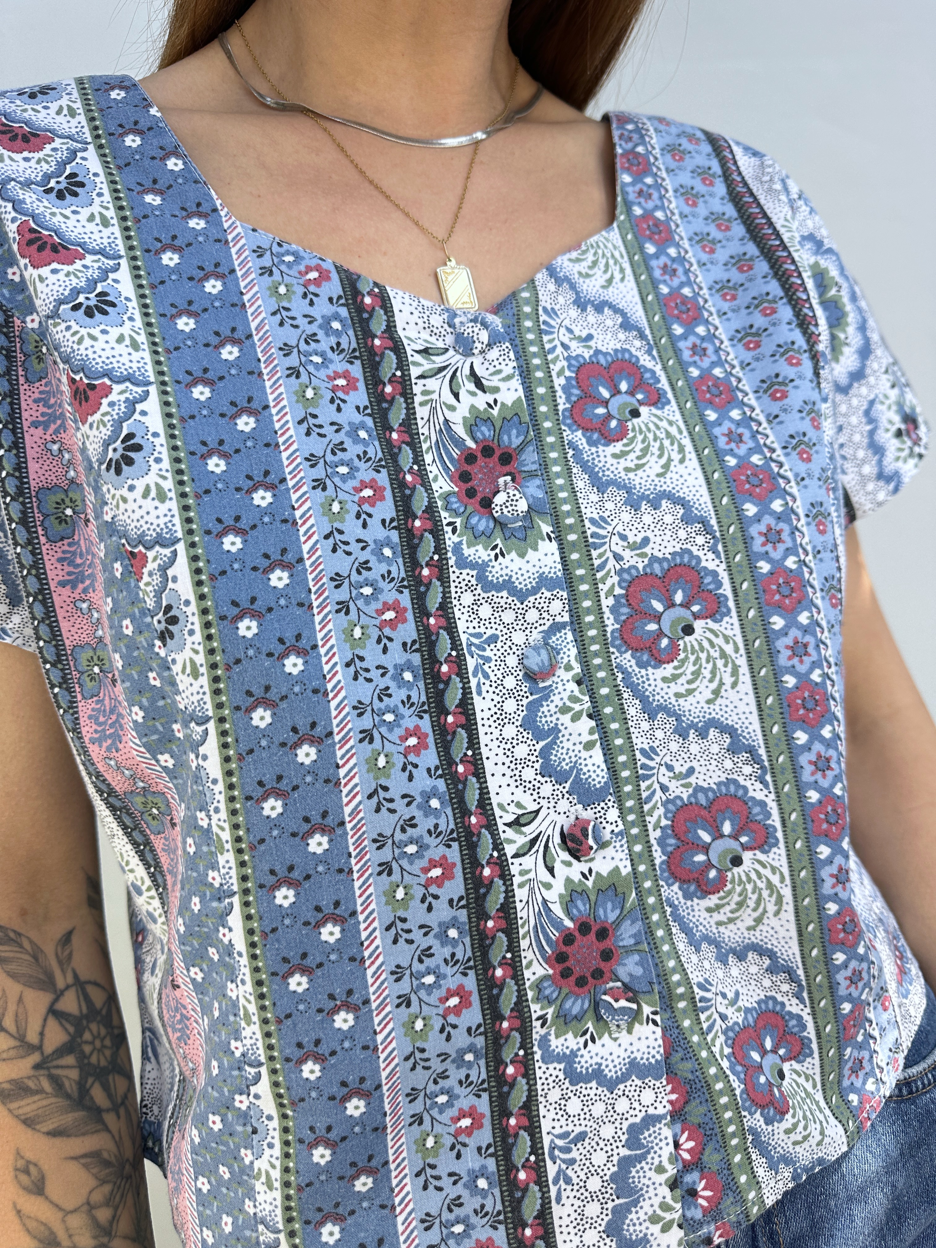 POLERA VINTAGE FLOREADA I M 5