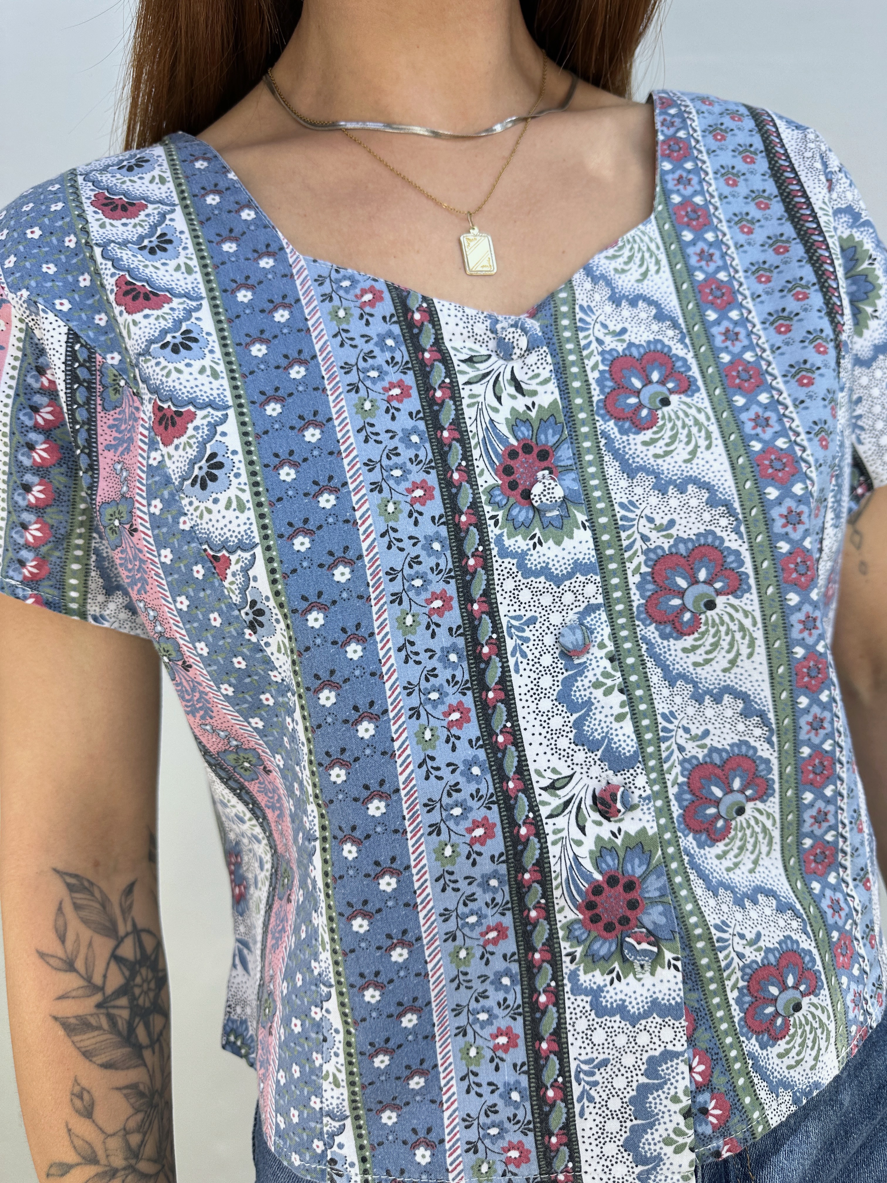 POLERA VINTAGE FLOREADA I M 2