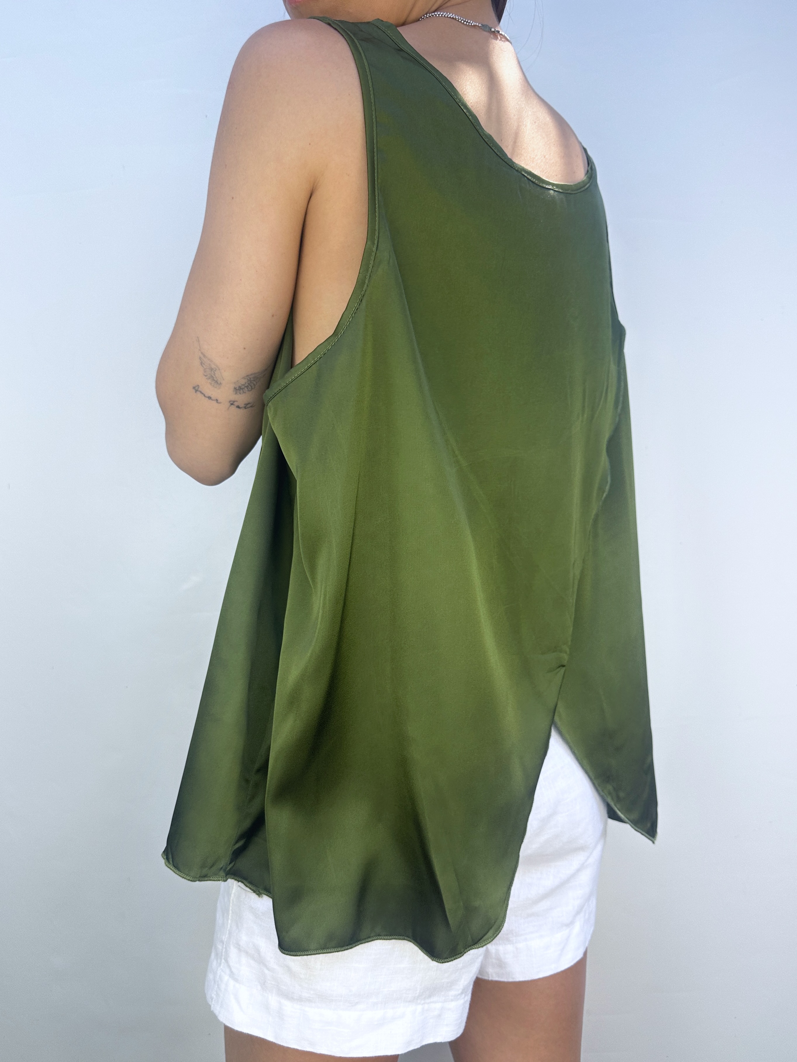 POLERA VERDE MUSGO I L-2XL 4