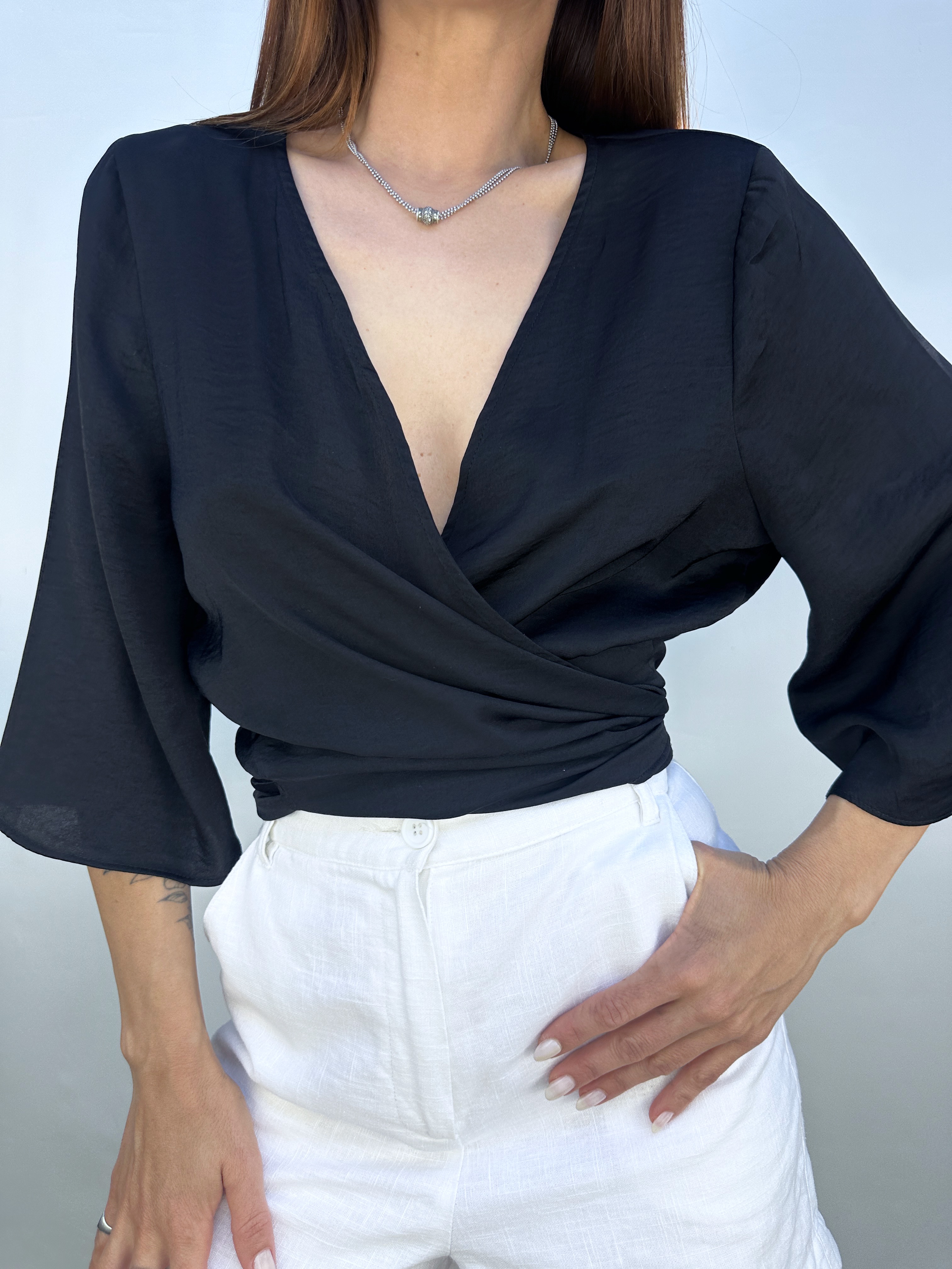 POLERA ENVOLVENTE I M 4