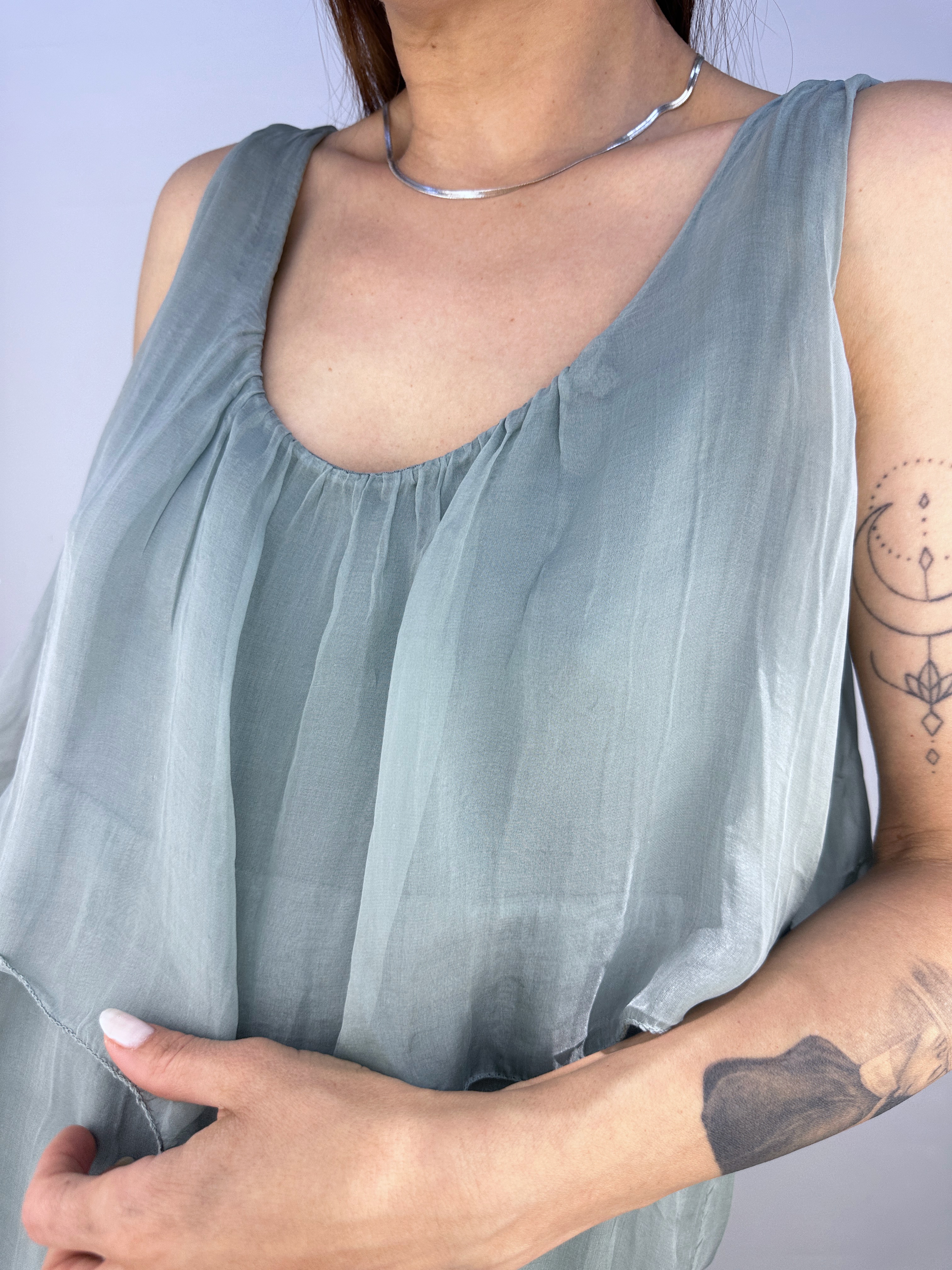 POLERA SEDA VERDE SALVIA I M-L 4