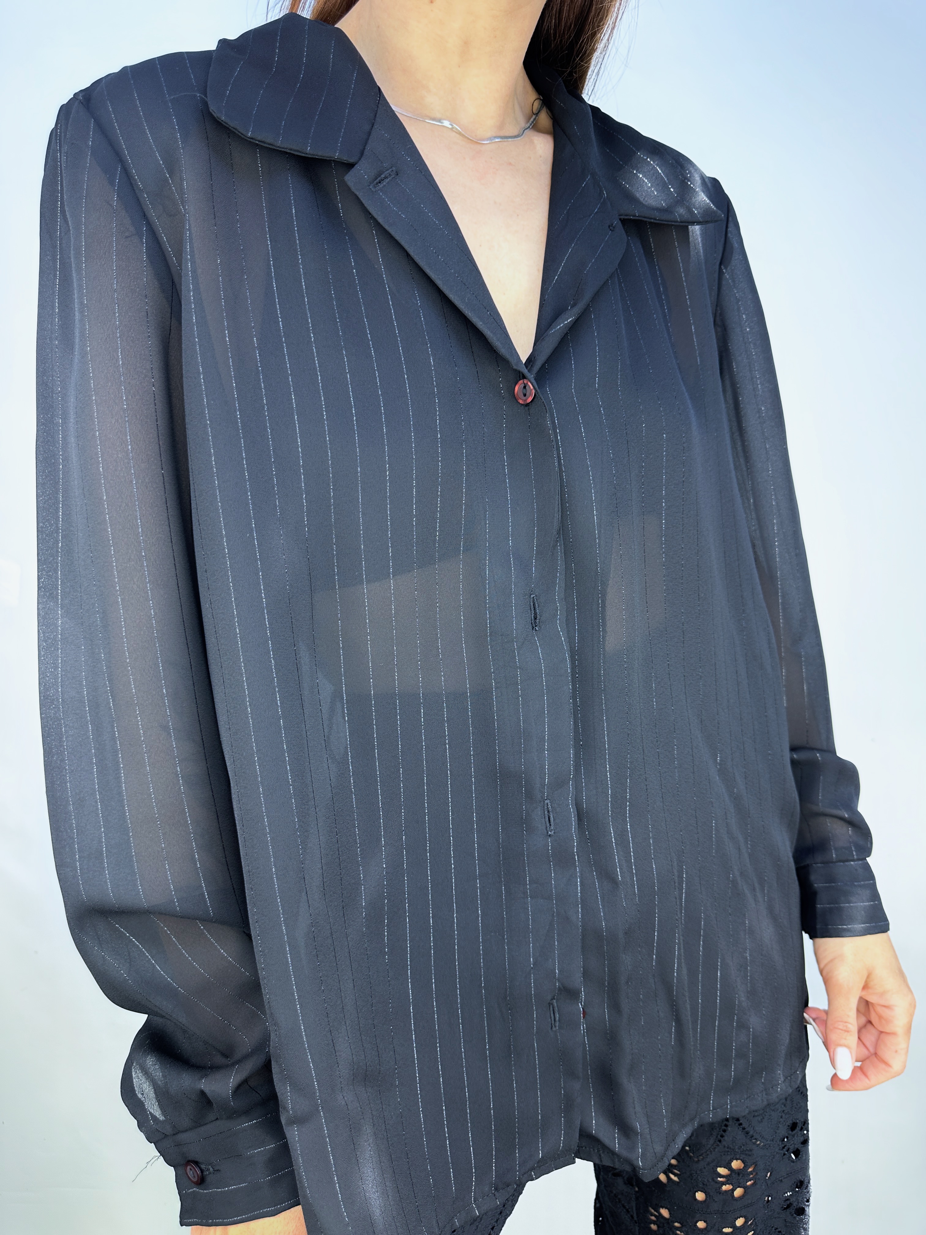 BLUSA VINTAGE NEGRA I L 4