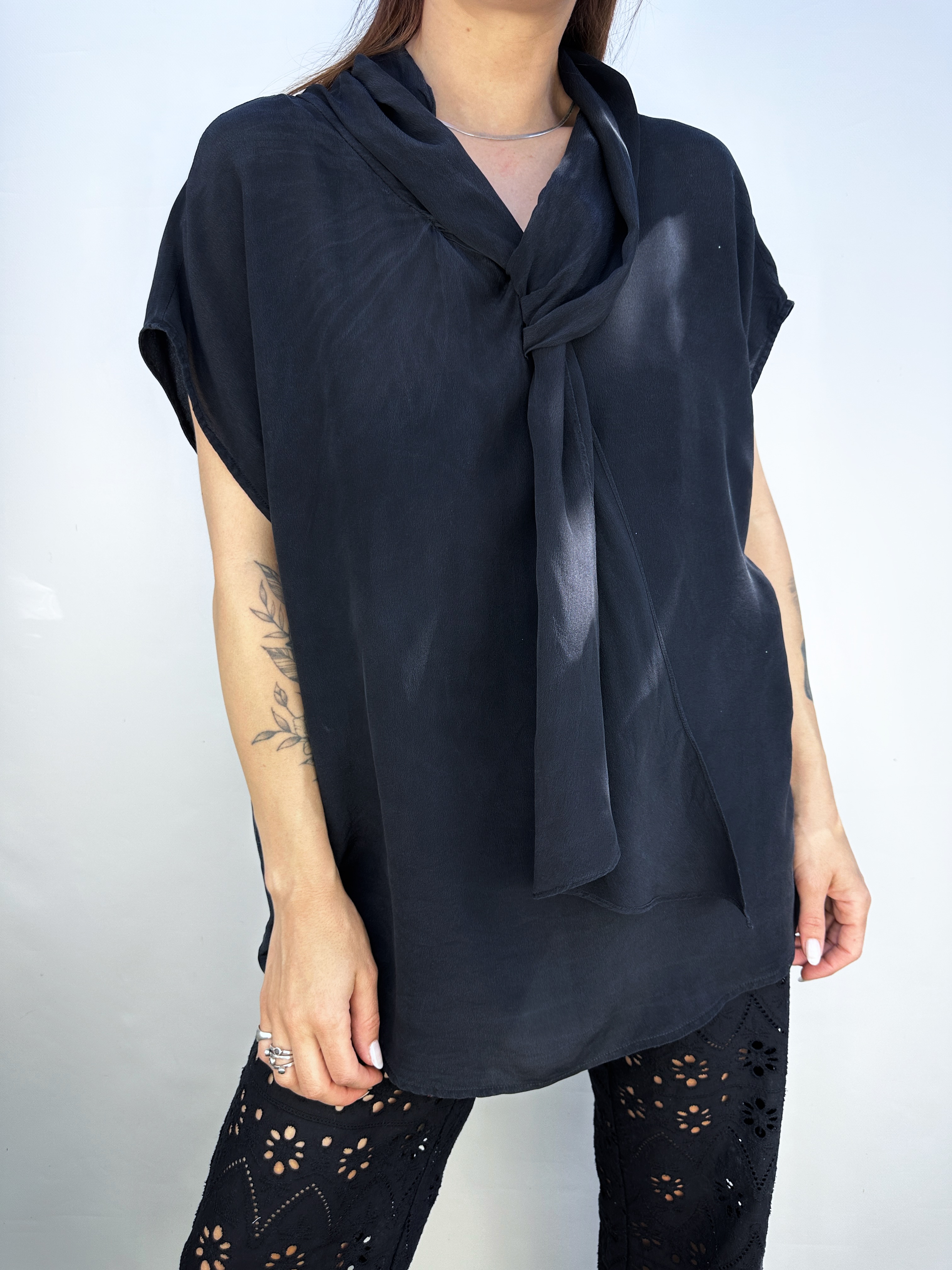 POLERA SEDA NEGRA | L-XL 5