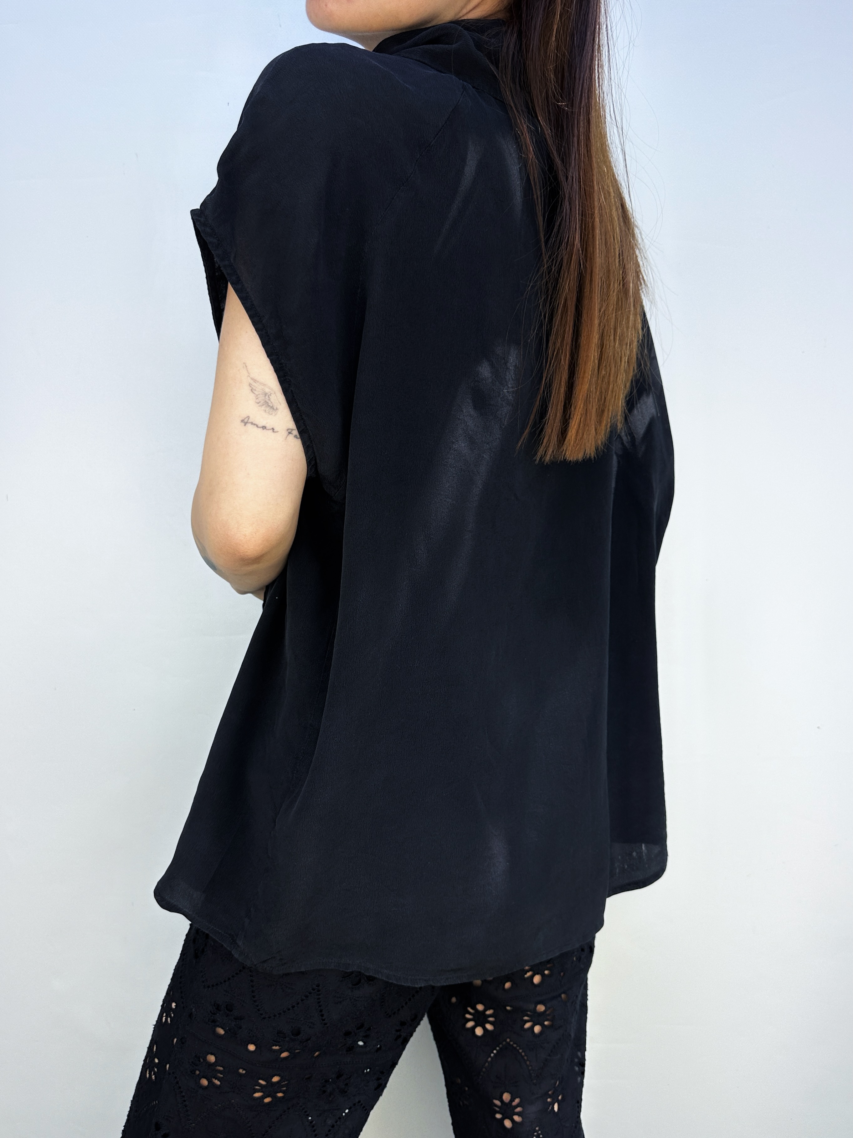 POLERA SEDA NEGRA | L-XL 7