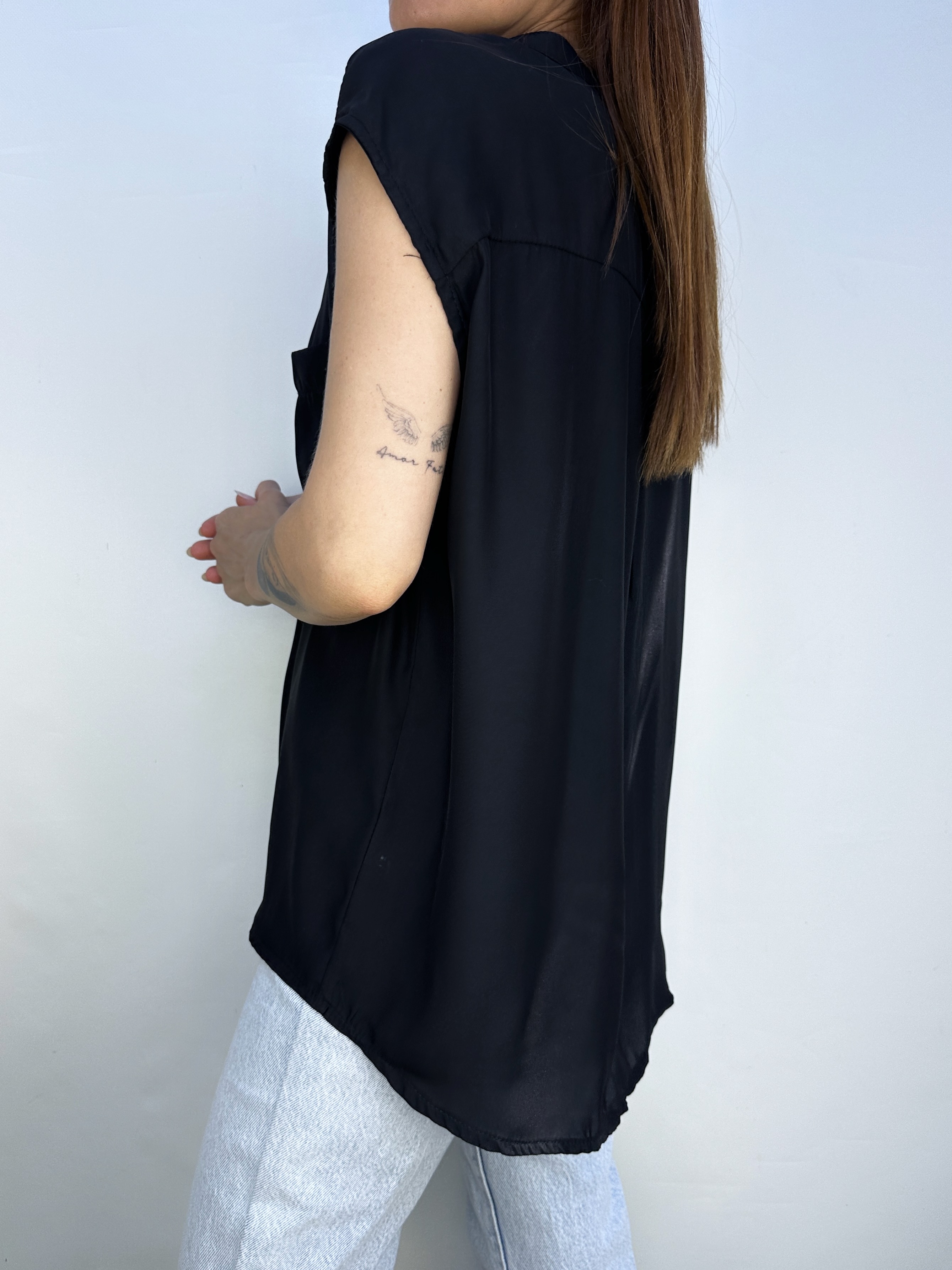 BLUSA SIN MANGAS NEGRA I L-XL 2