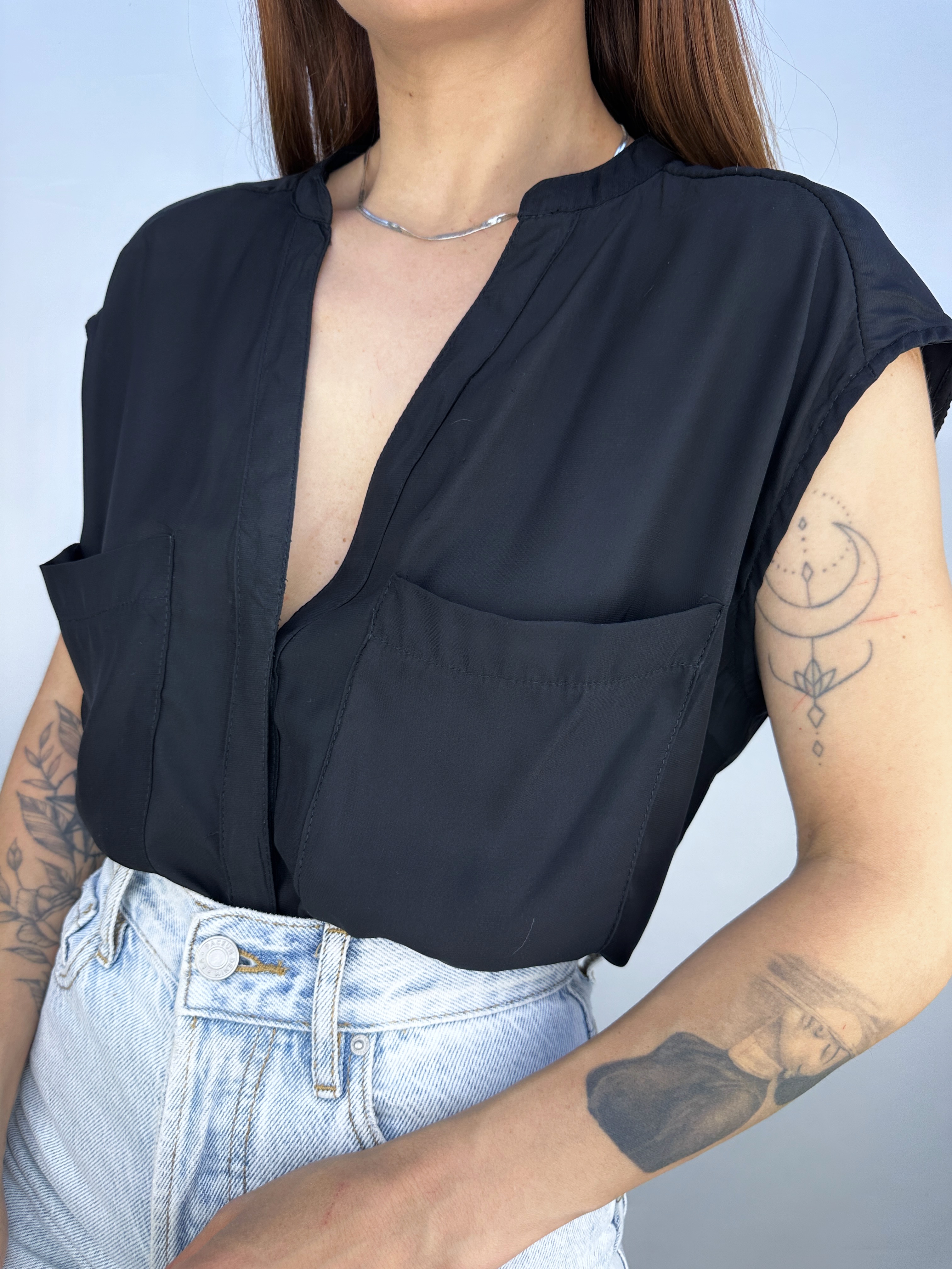 BLUSA SIN MANGAS NEGRA I L-XL 4