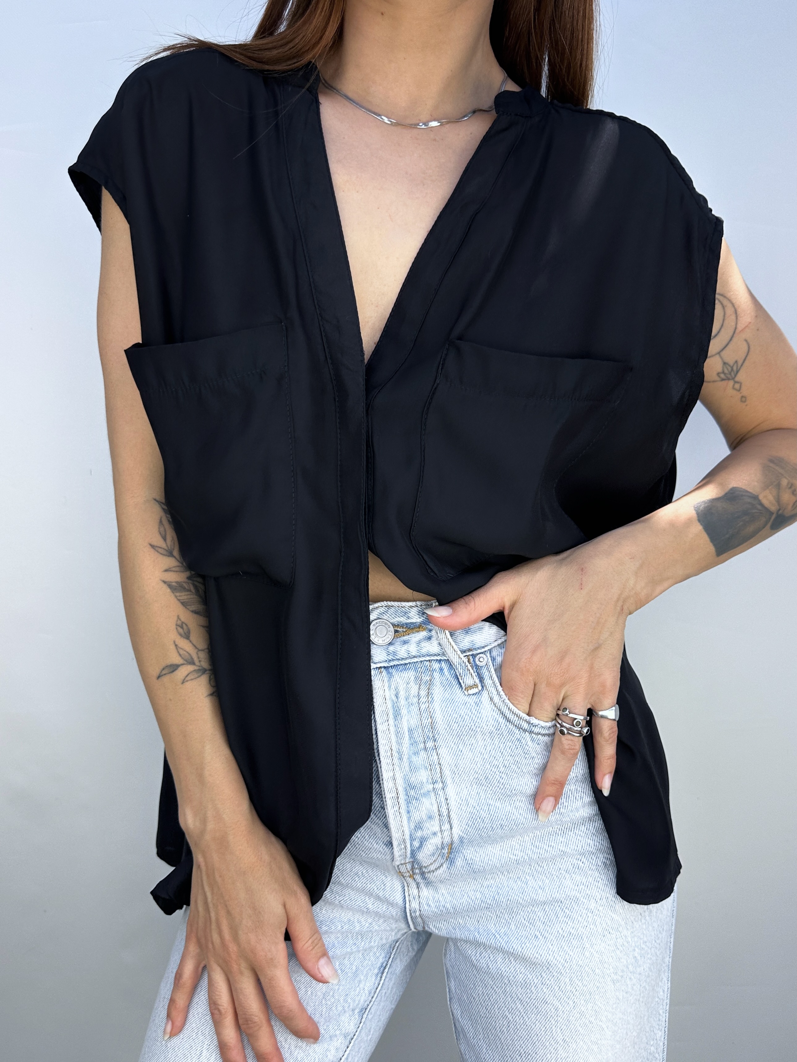 BLUSA SIN MANGAS NEGRA I L-XL 7