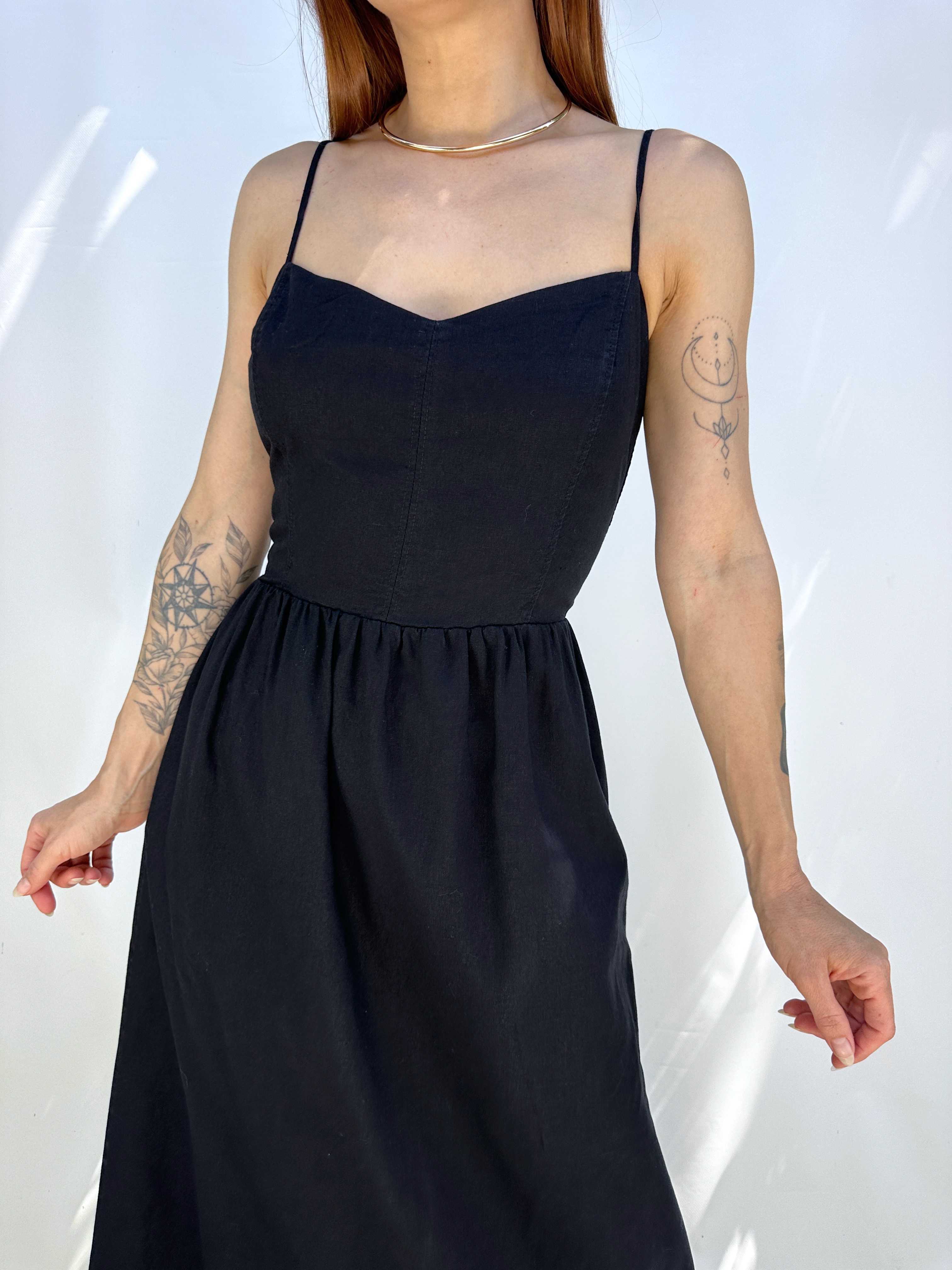 VESTIDO TIRANTES NEGRO I LINO-ALGODÓN I M 2