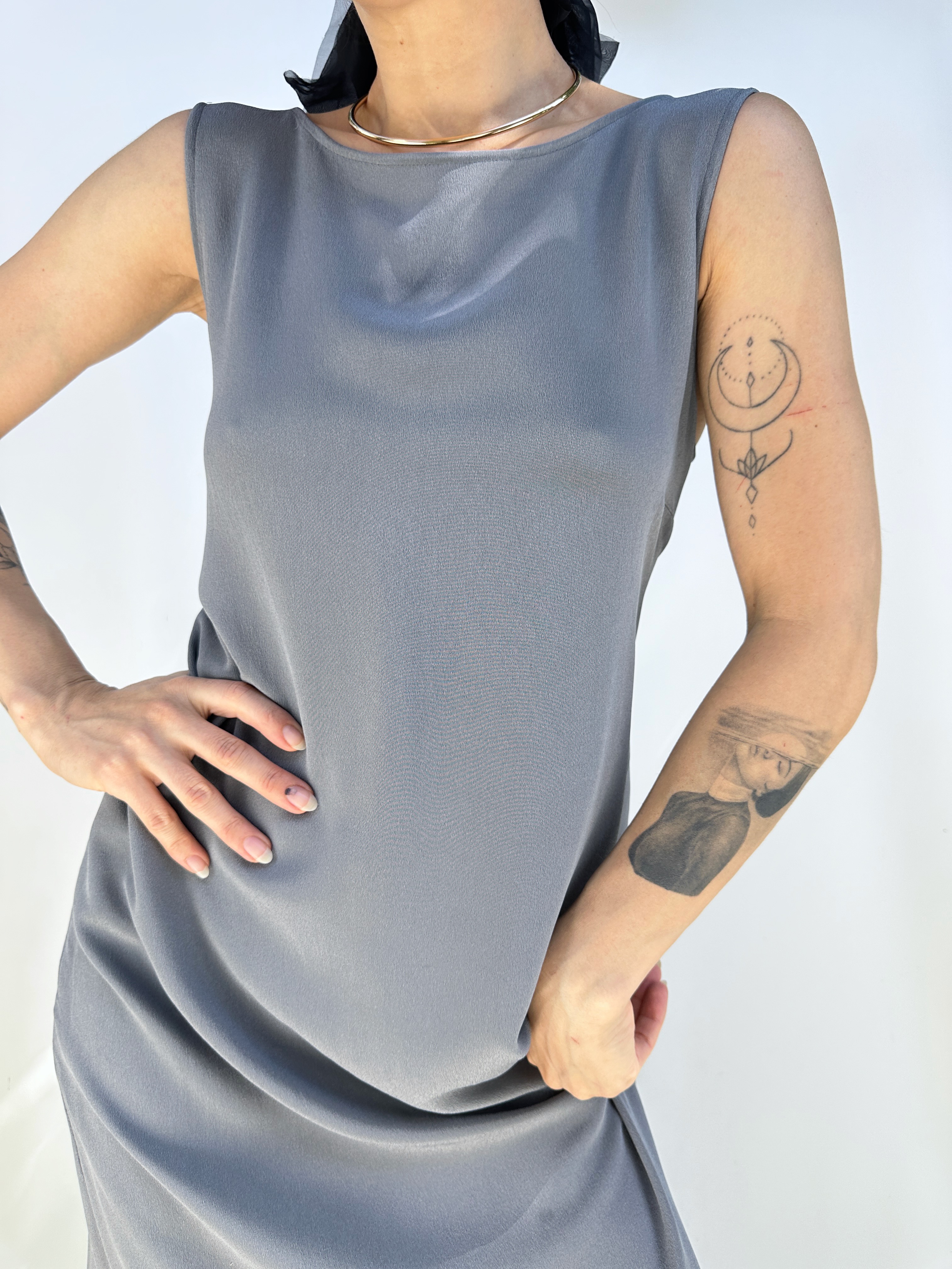 VESTIDO SEDA GRIS PLATA I M 4