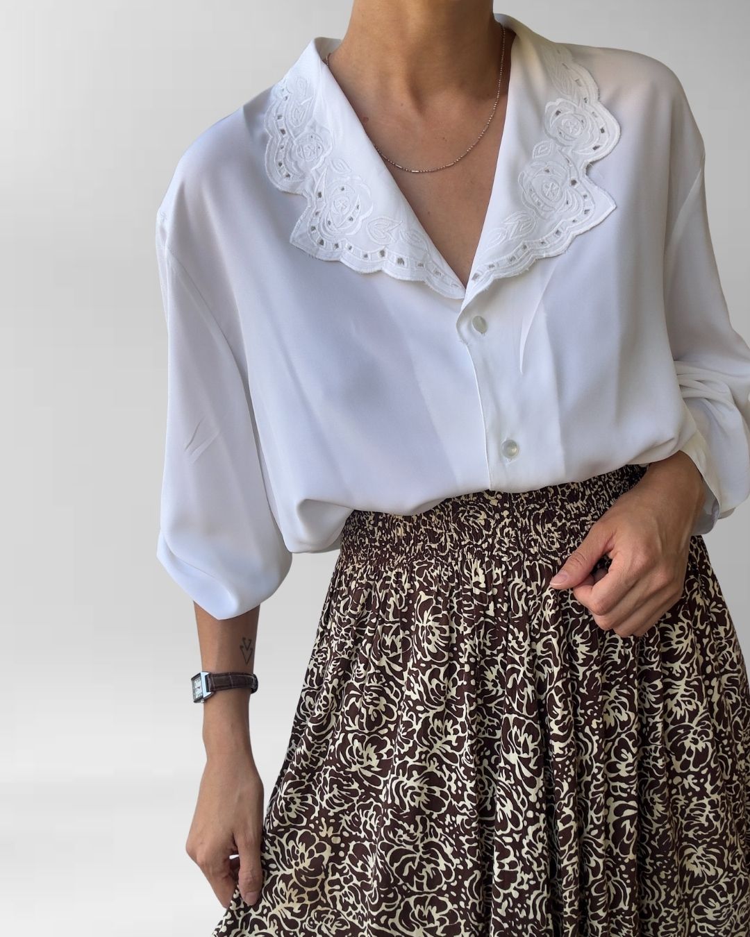 BLUSA VINTAGE MUY BLANCA | L-3XL 1