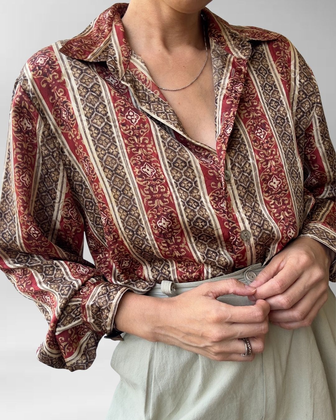 BLUSA VINTAGE ESTAMPADO MORO | M-L 5