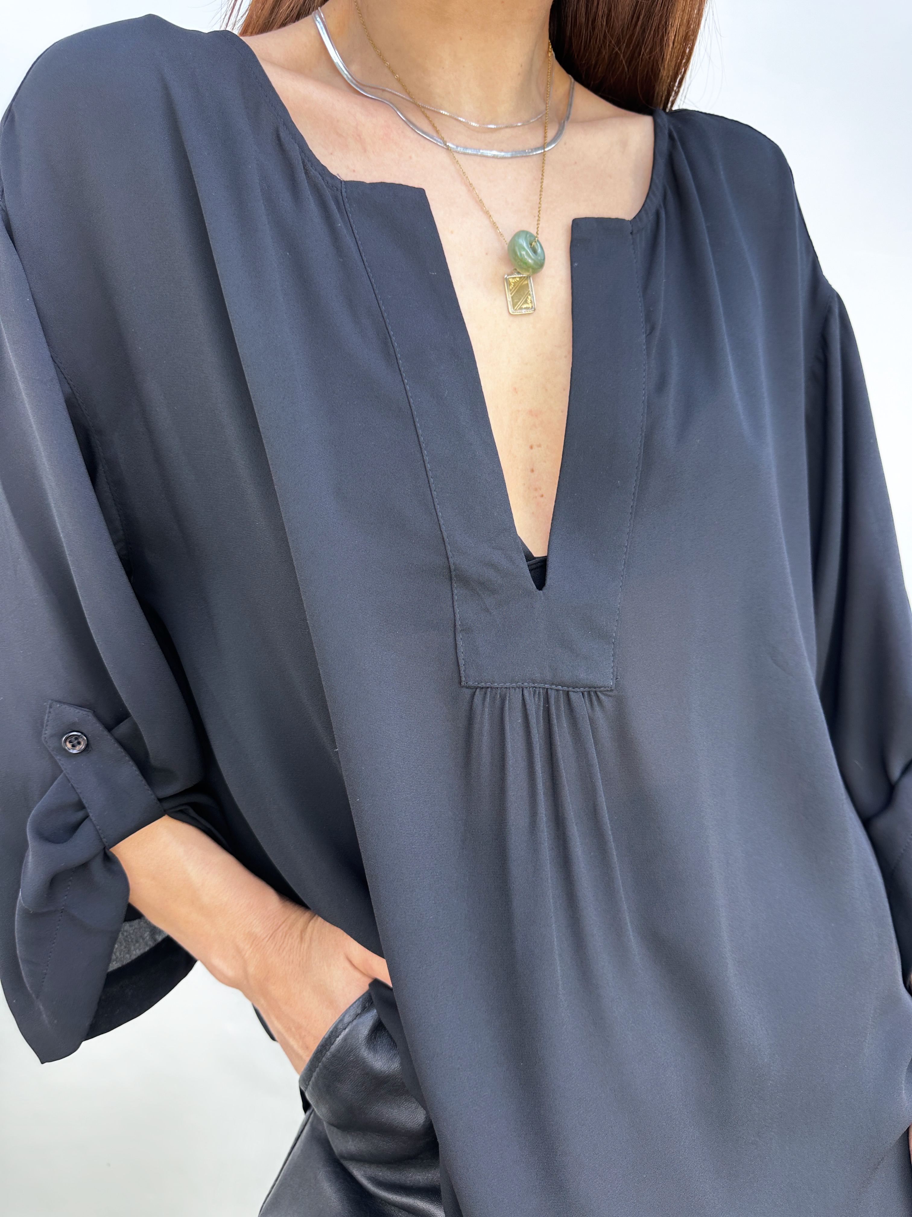 POLERA NEGRA I M-L 4