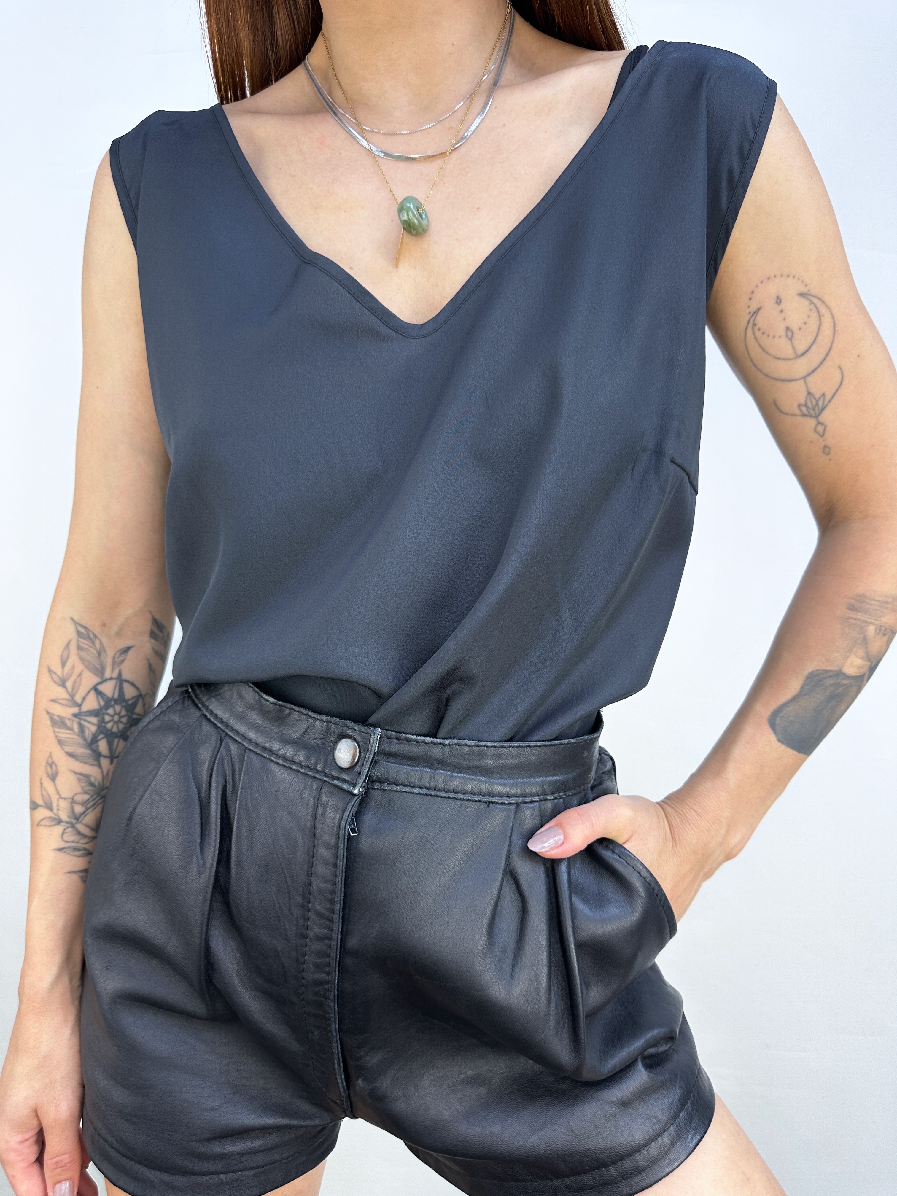 POLERA NEGRA I L-XL 3