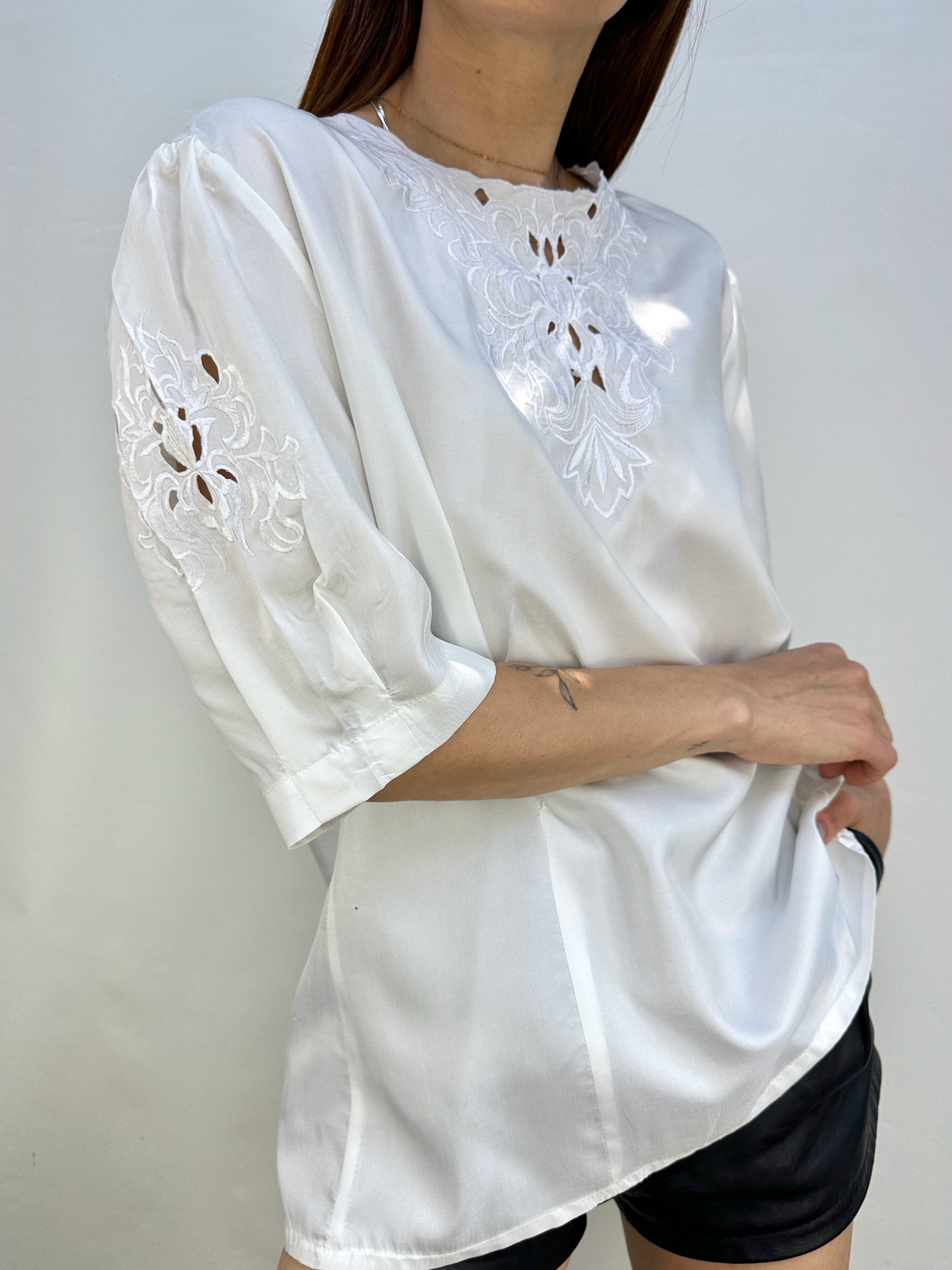 BLUSA VINTAGE BORDADA I M-L  2
