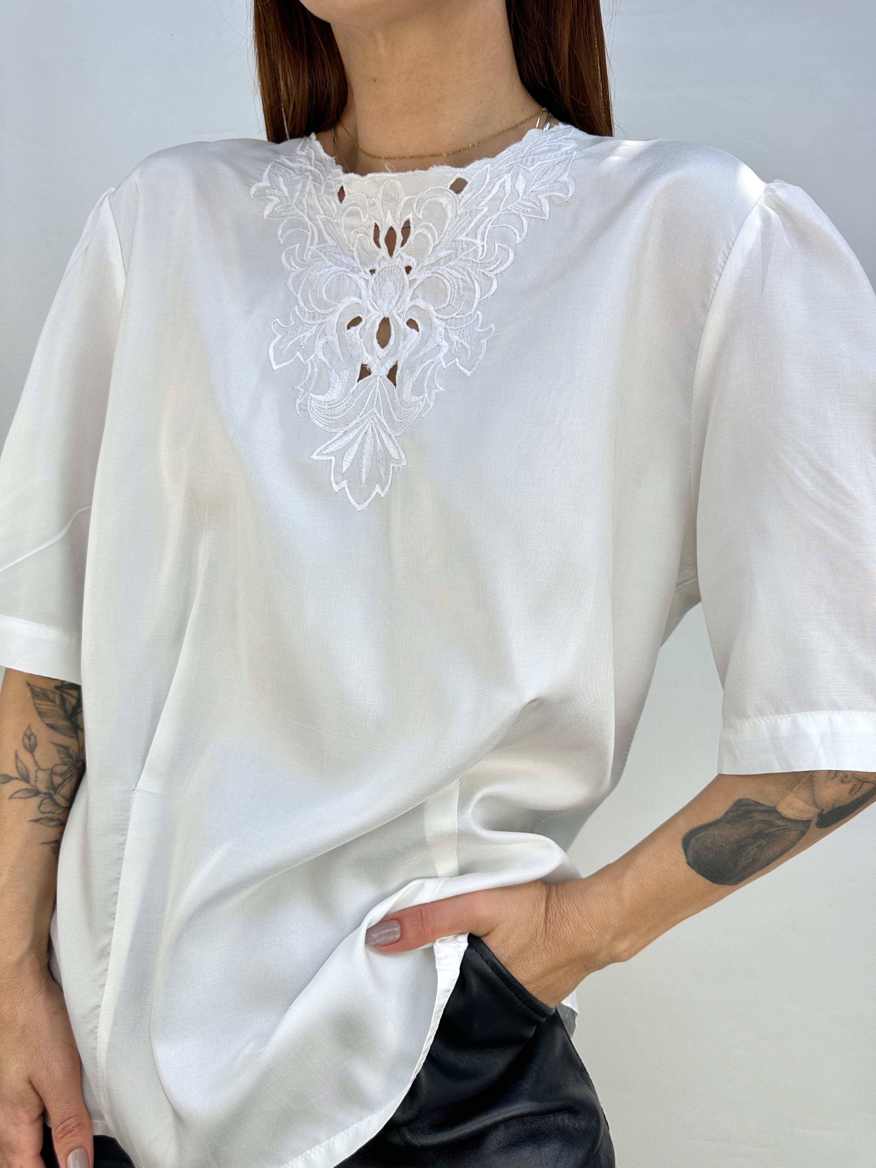 BLUSA VINTAGE BORDADA I M-L  3