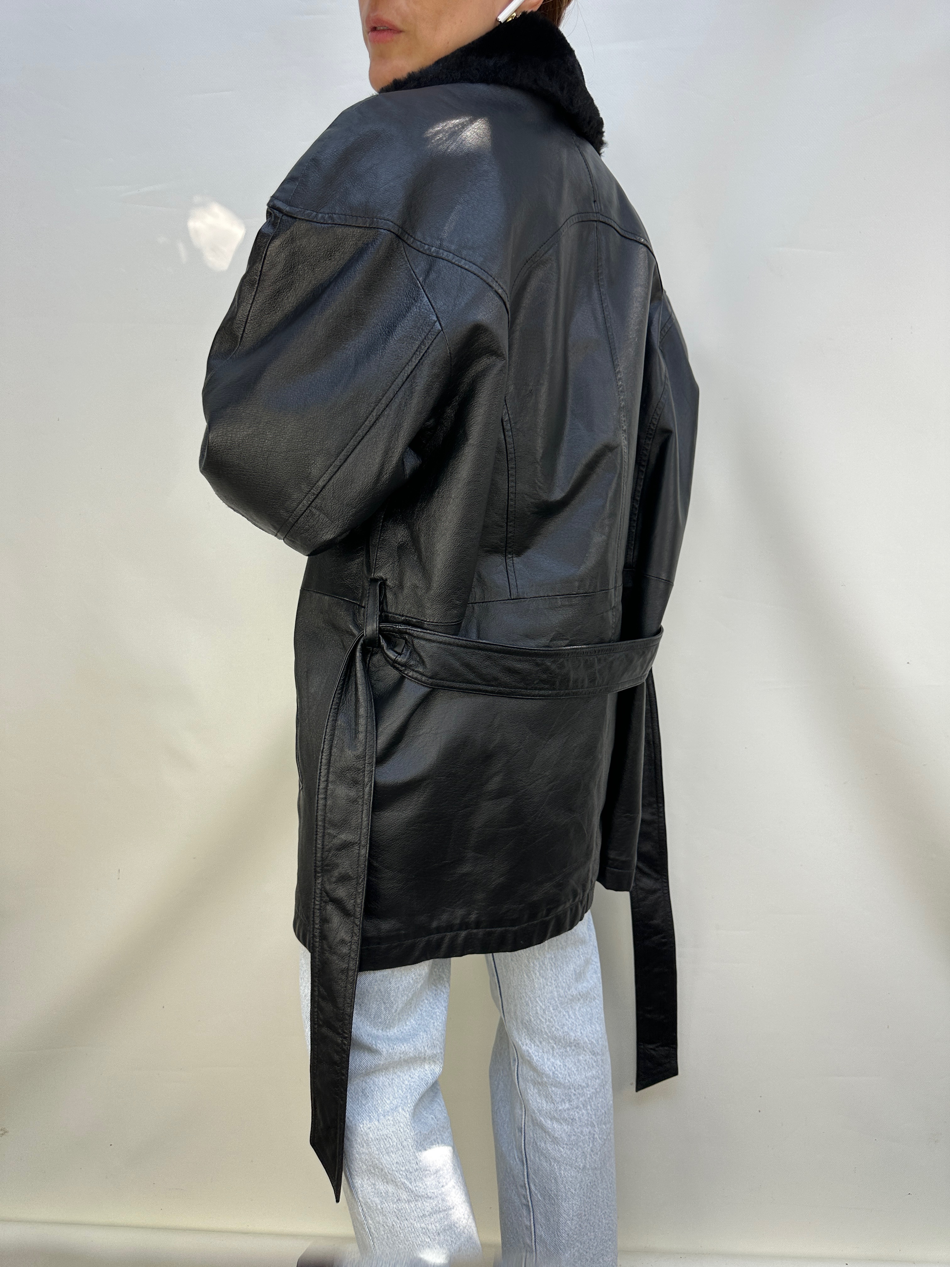 GAMULÁN CUERO I XL 4