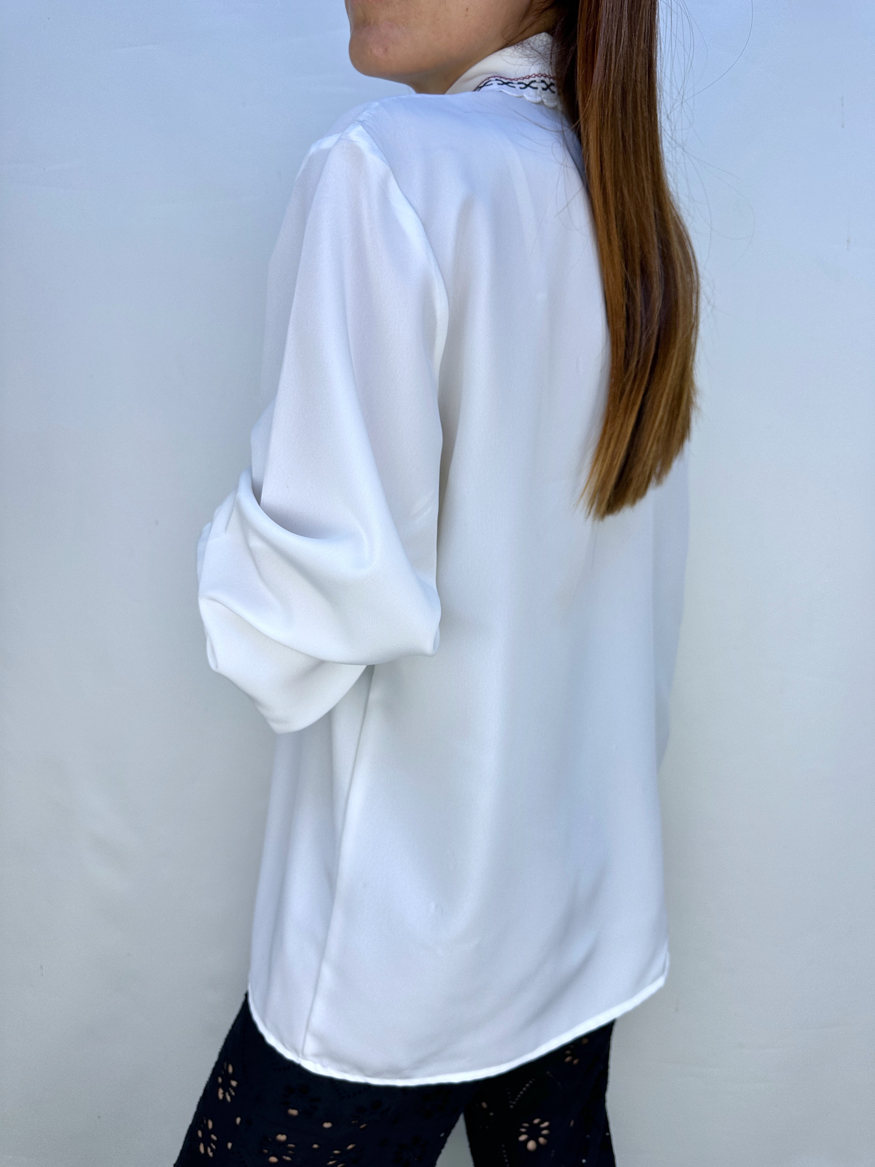 BLUSA VINTAGE BORDADA | L   4