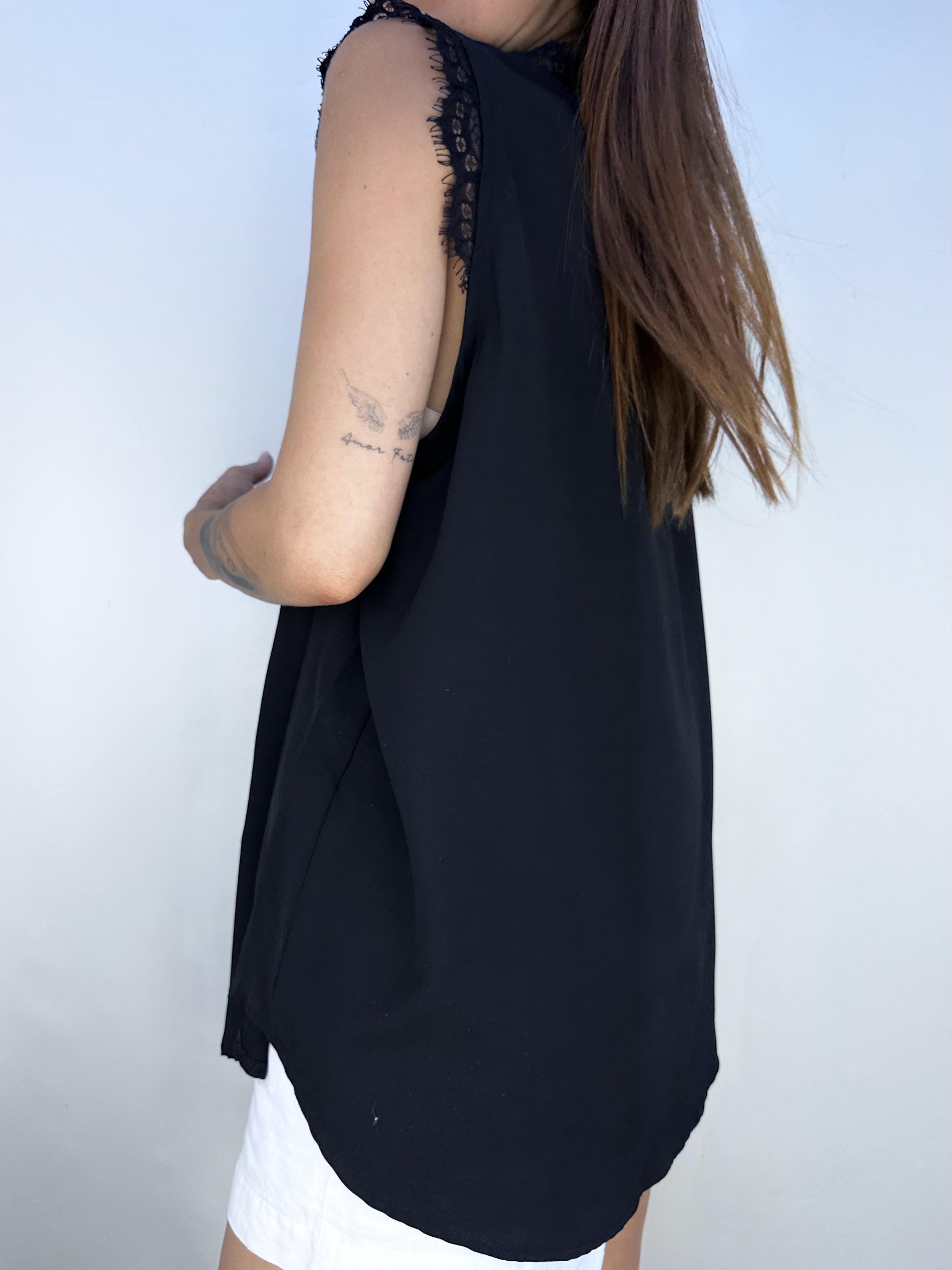 POLERA ENCAJES I XL-2XL 3