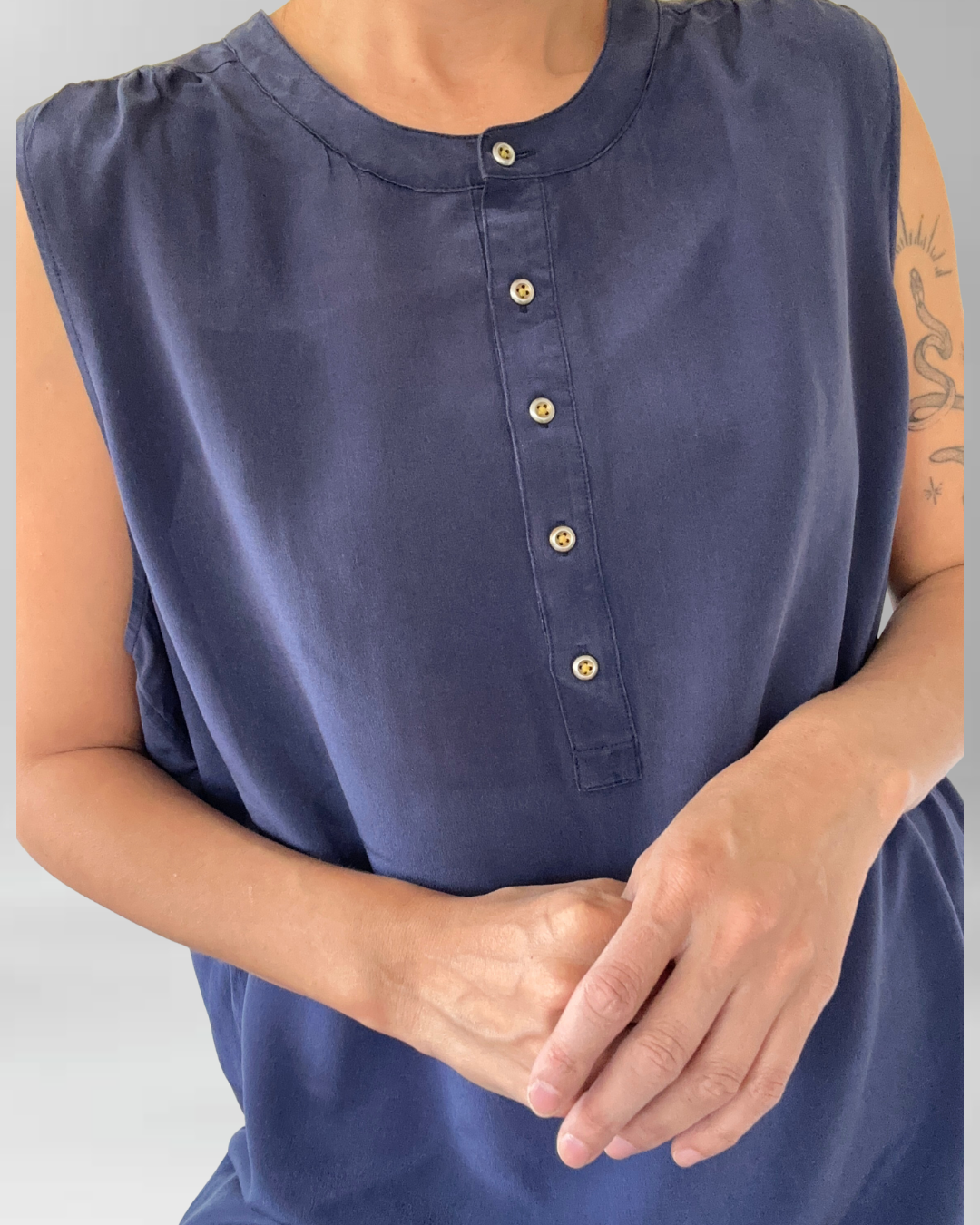 POLERA SEDA BANANA REPUBLIC I XL 4