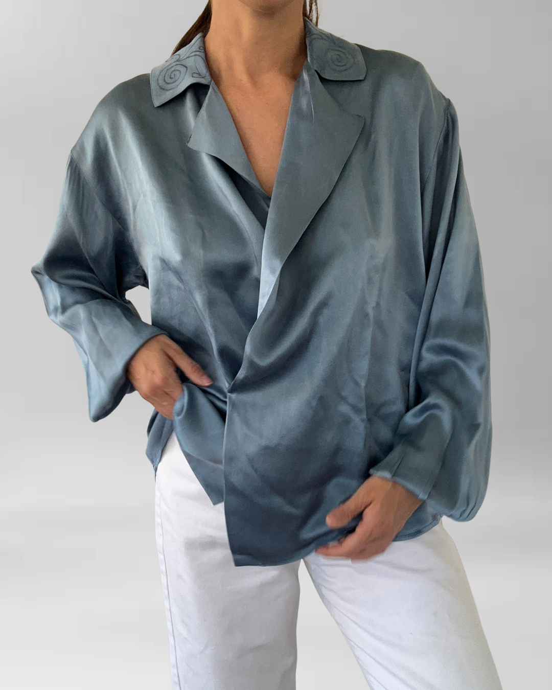 BLUSA SEDA VINTAGE BORDADA I M-L 3