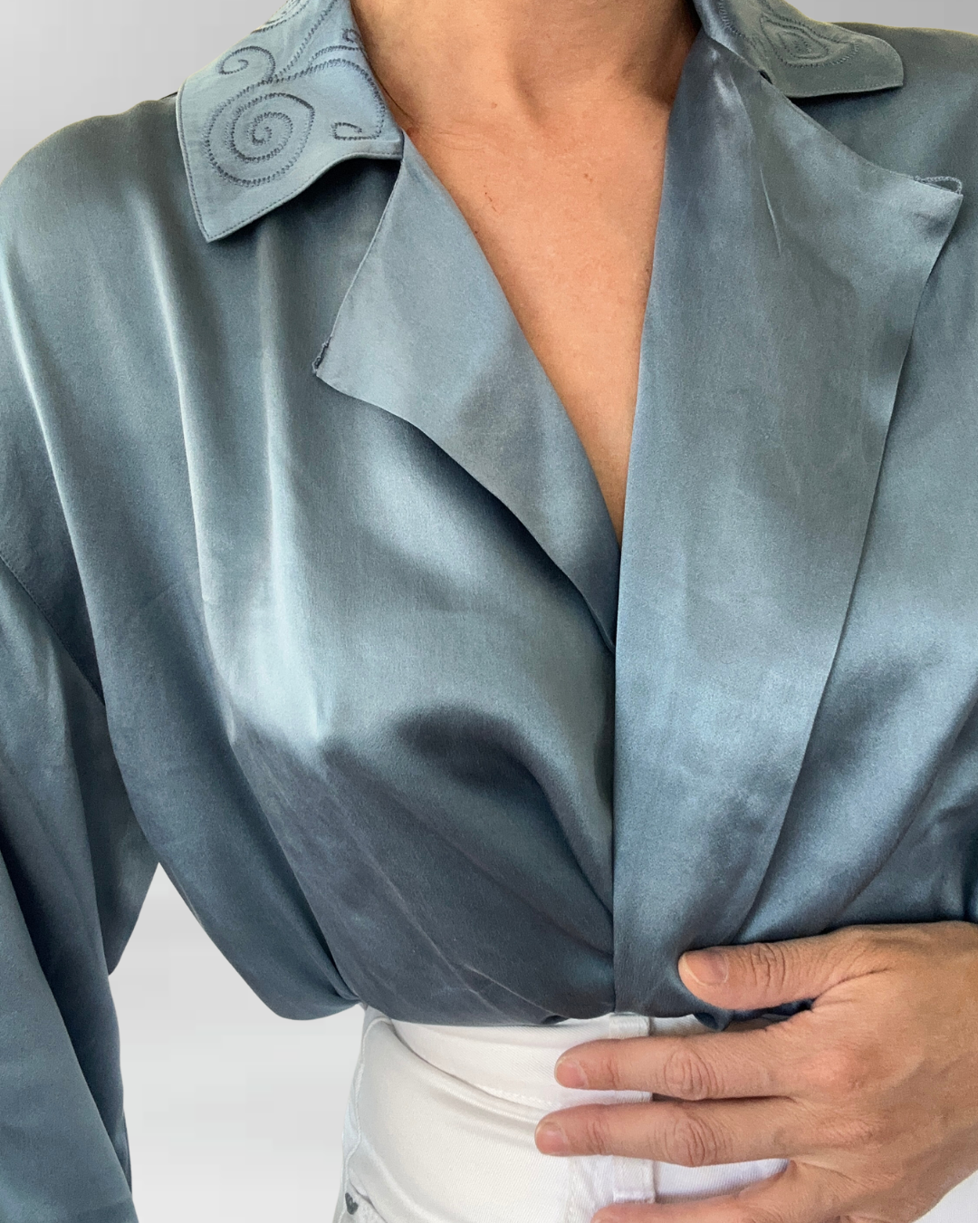 BLUSA SEDA VINTAGE BORDADA I M-L 6