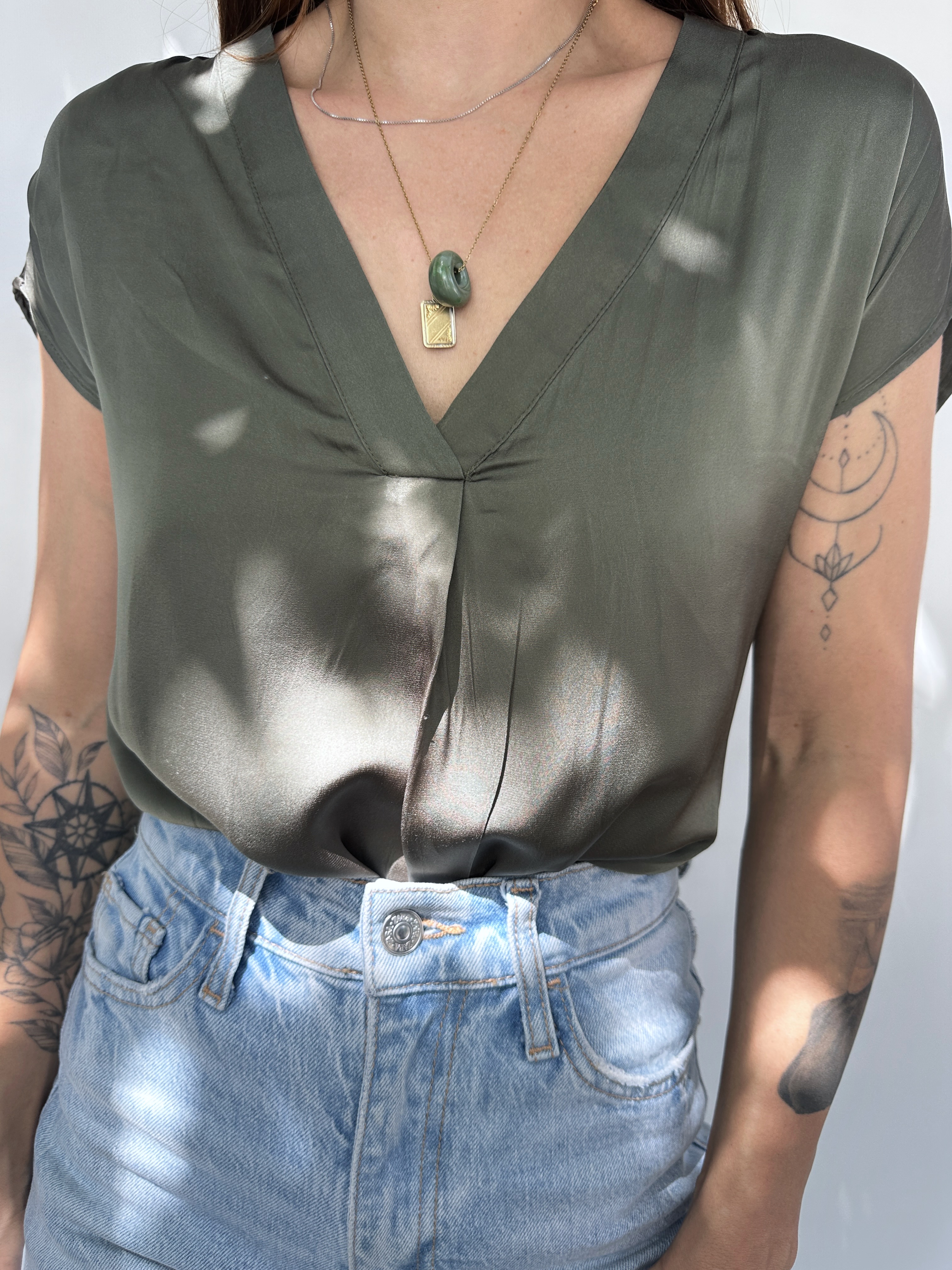 POLERA VERDE MILITAR SATINADA I S-M 4