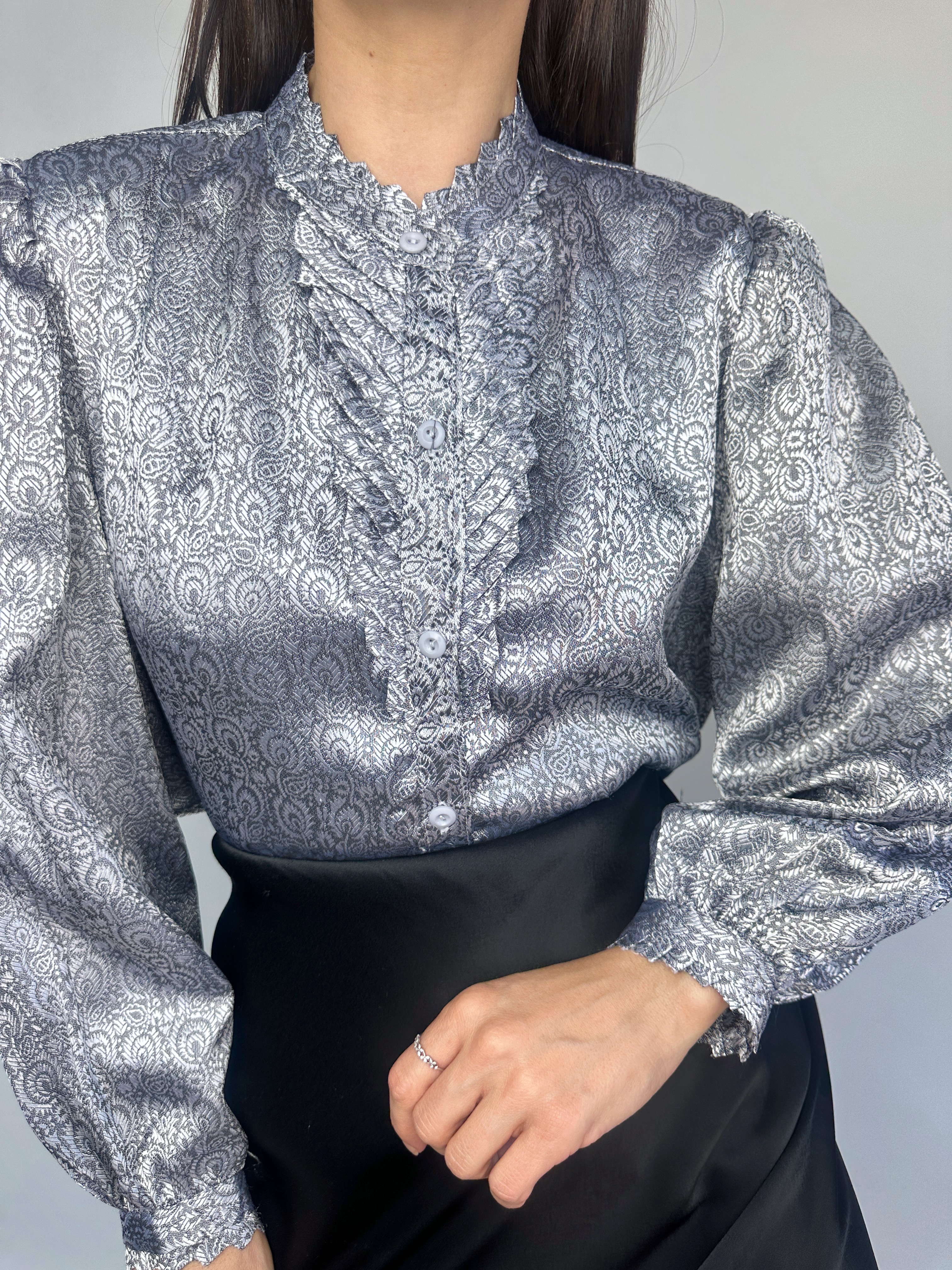 BLUSA PLATEADA | M 5