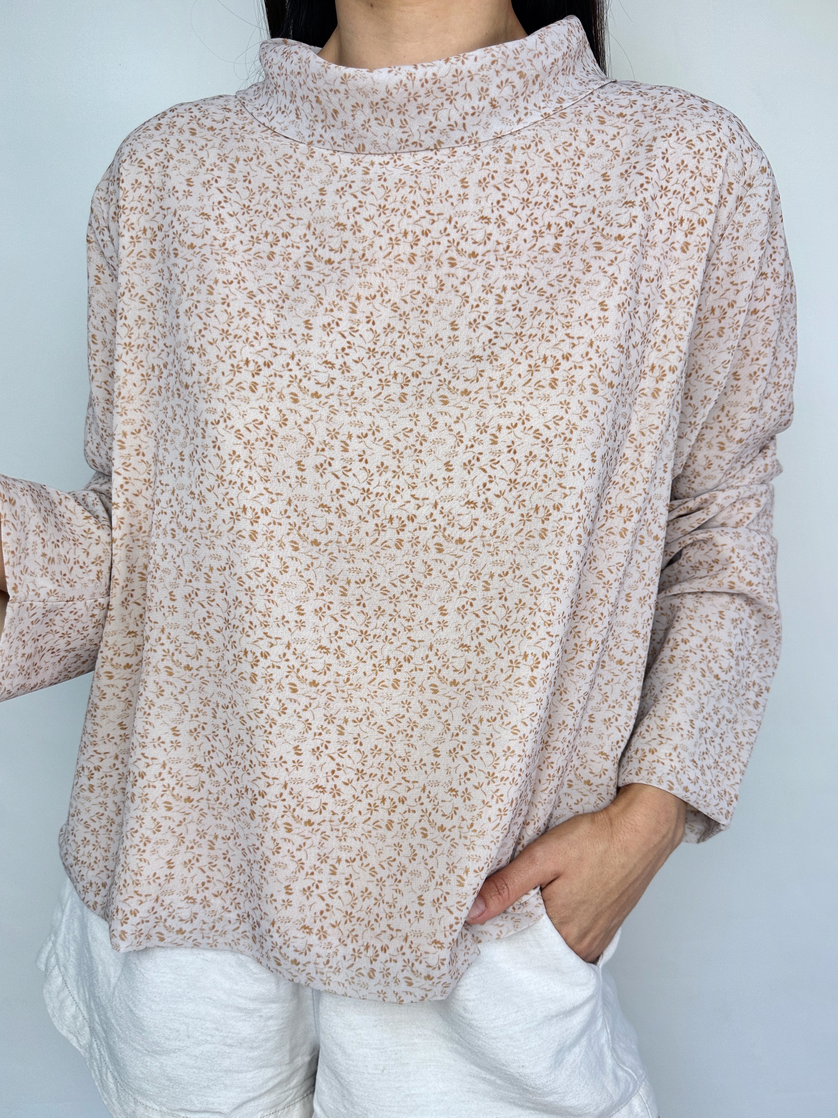 POLERA MANGA LARGA FLORCITAS | L 4