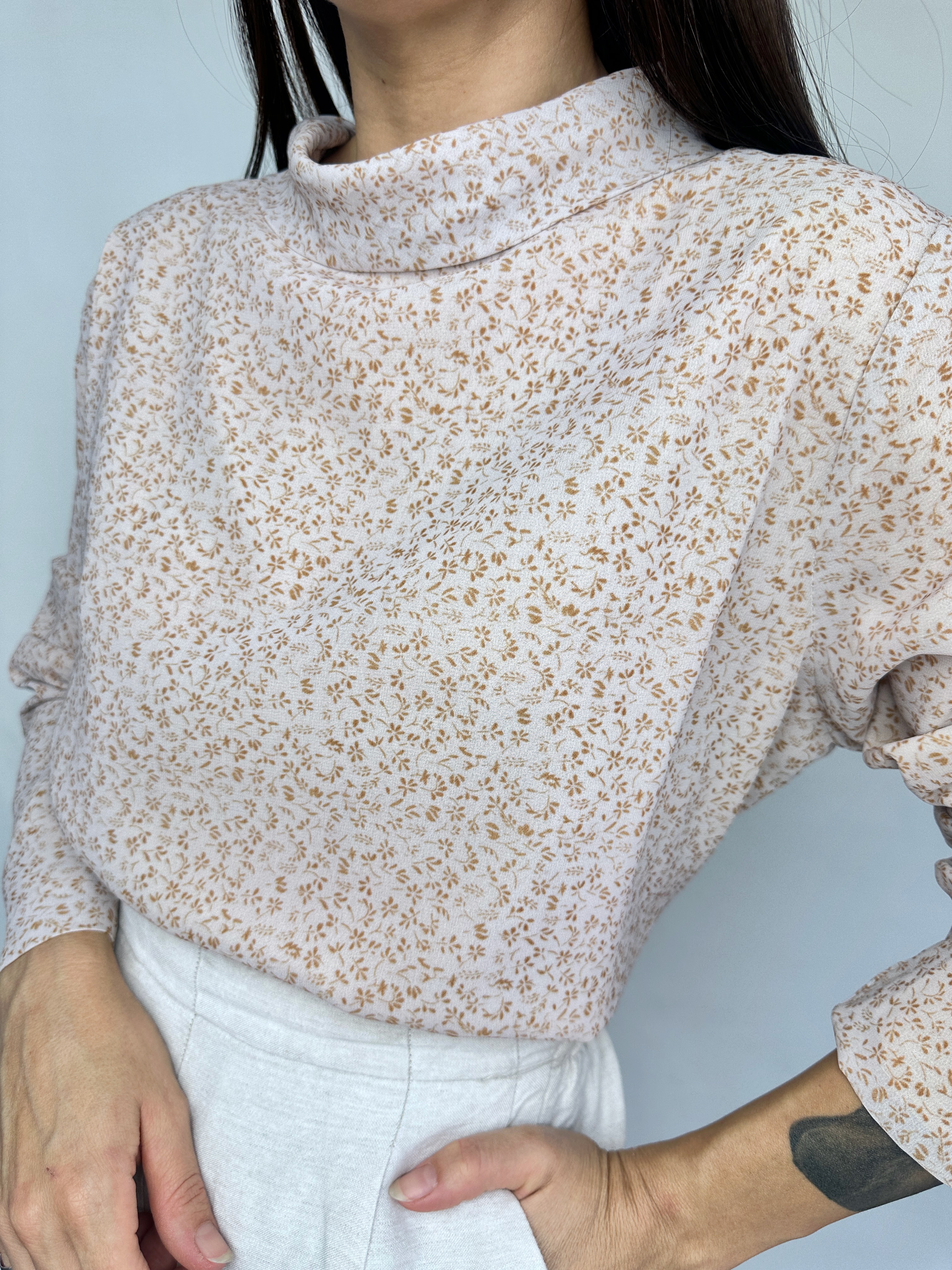 POLERA MANGA LARGA FLORCITAS | L 6