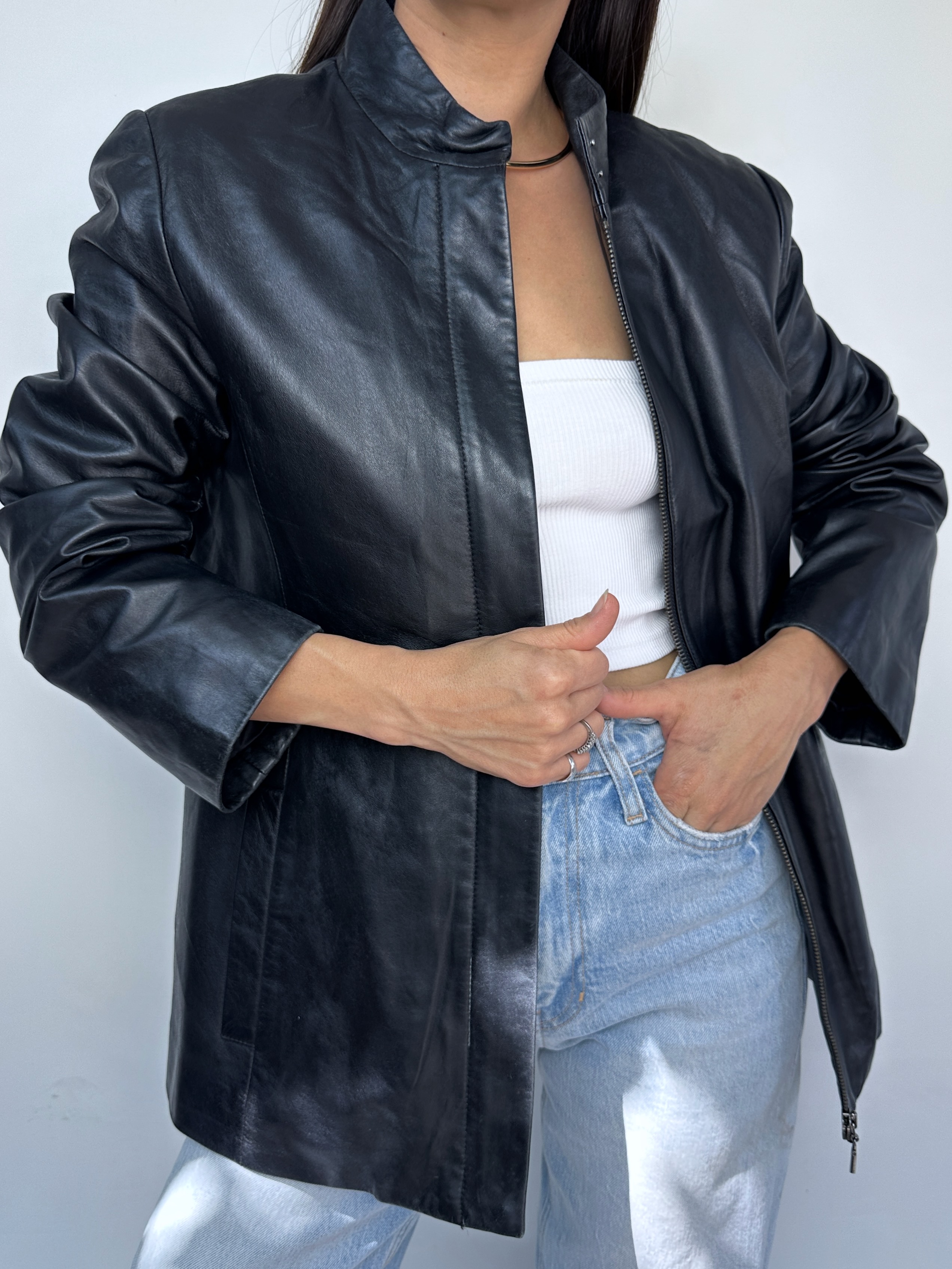 CHAQUETA CUERO NEGRA I S-M  4