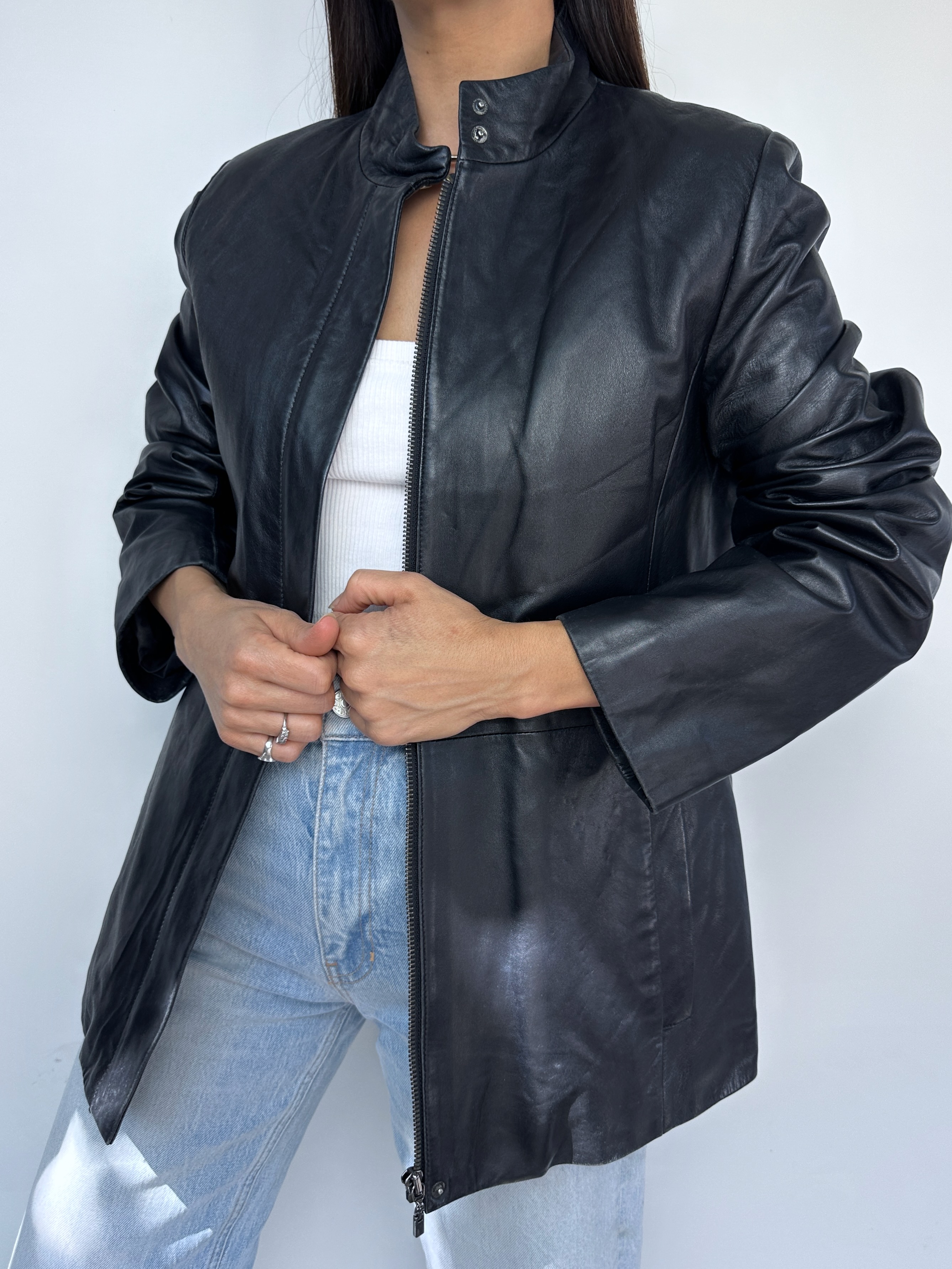CHAQUETA CUERO NEGRA I S-M  1