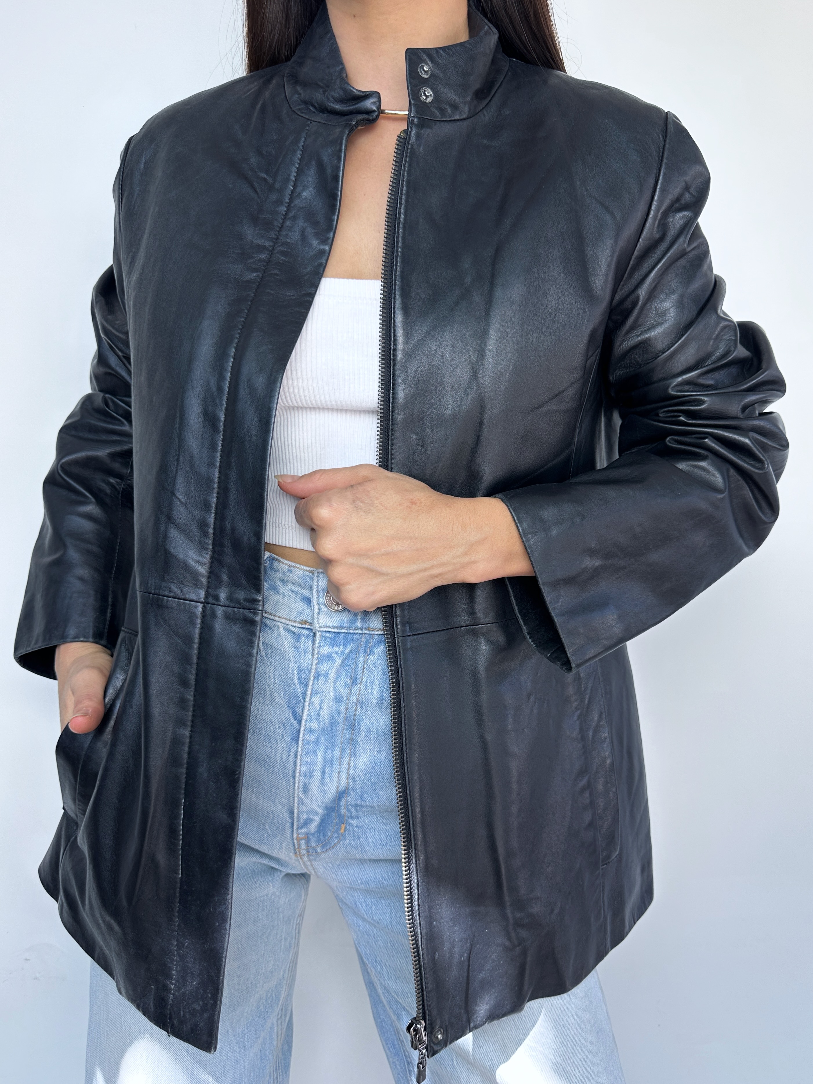 CHAQUETA CUERO NEGRA I S-M  6