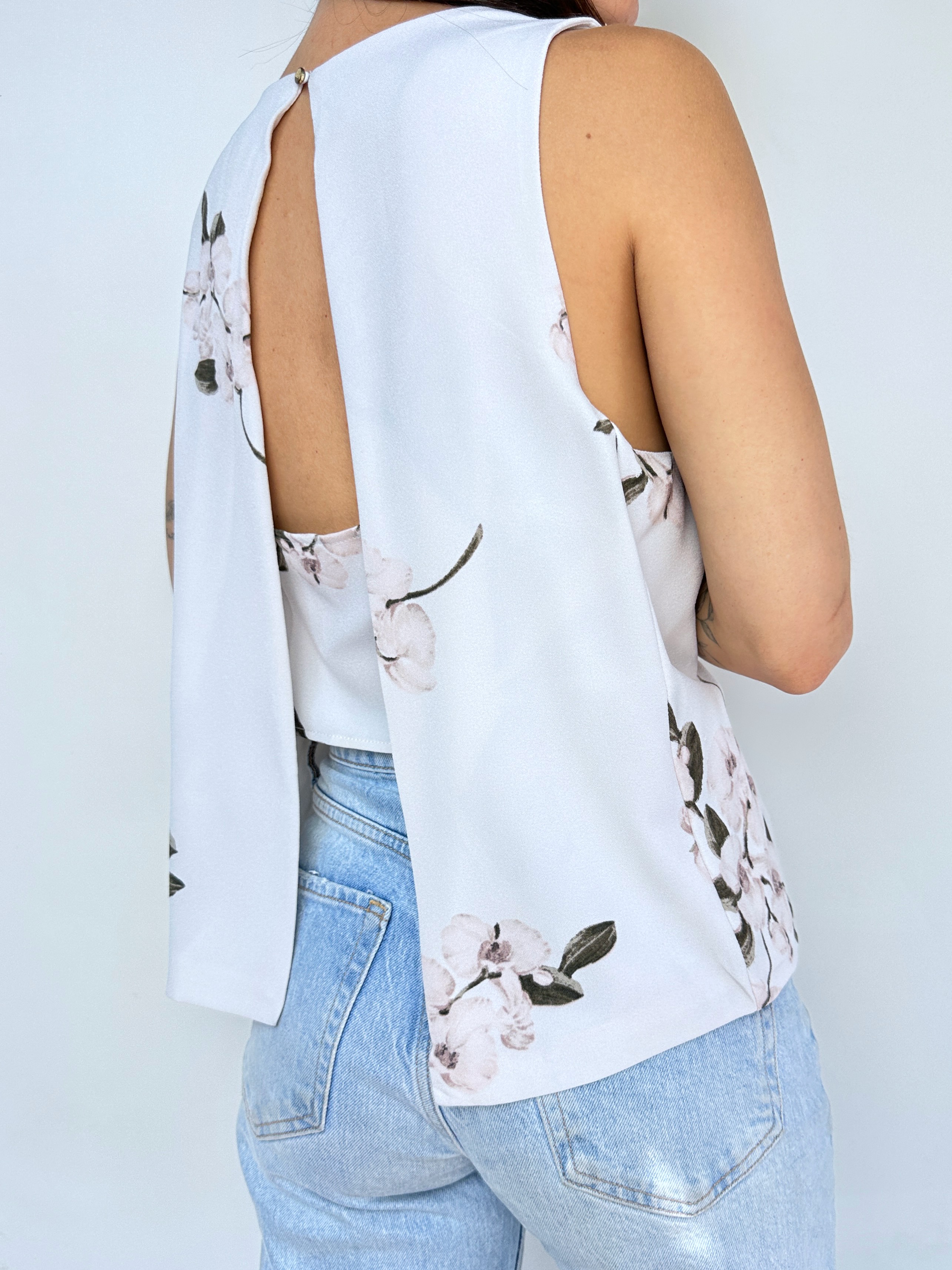 POLERA ESPALDA ABIERTA I S 2