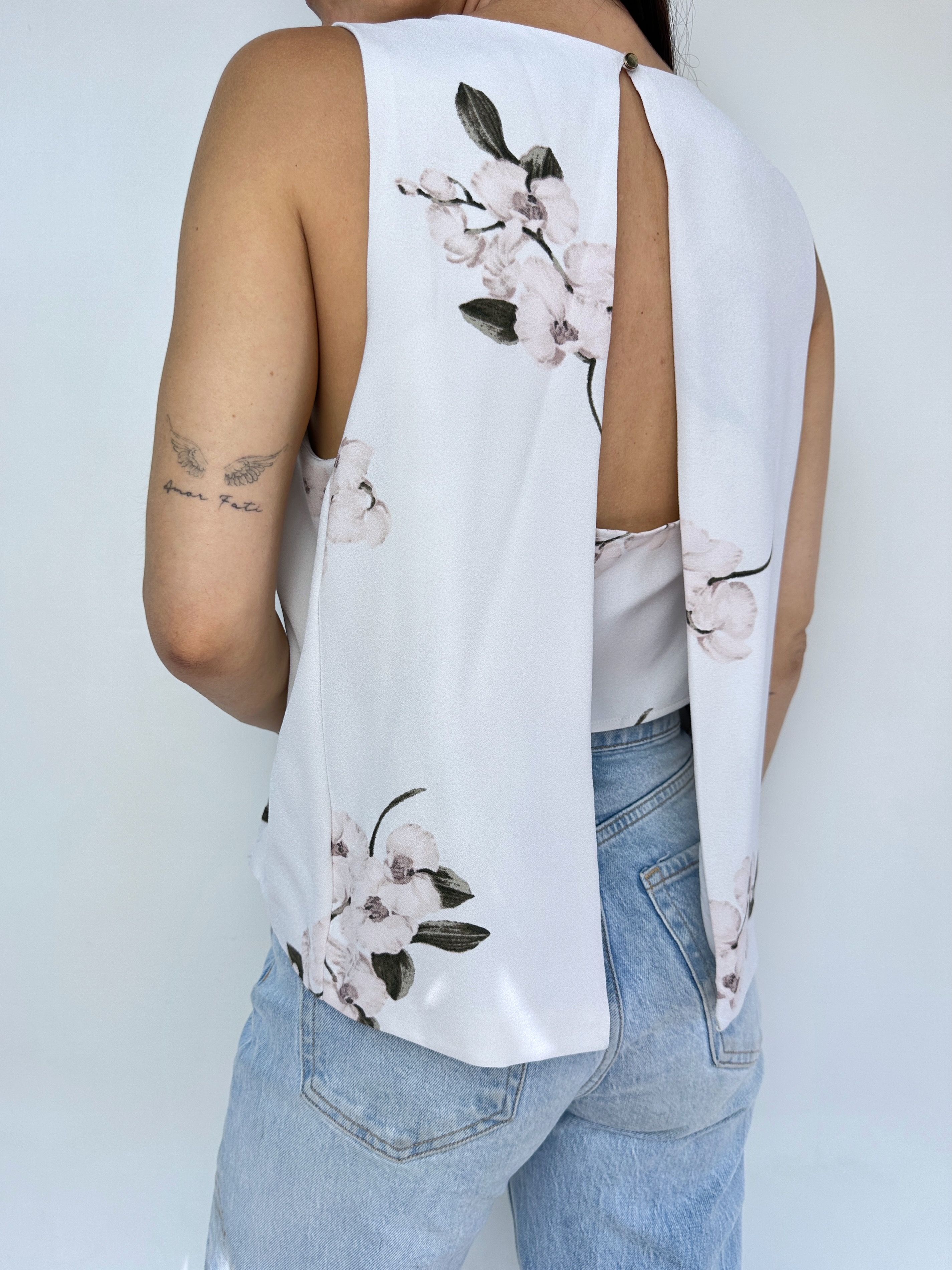 POLERA ESPALDA ABIERTA I S 5