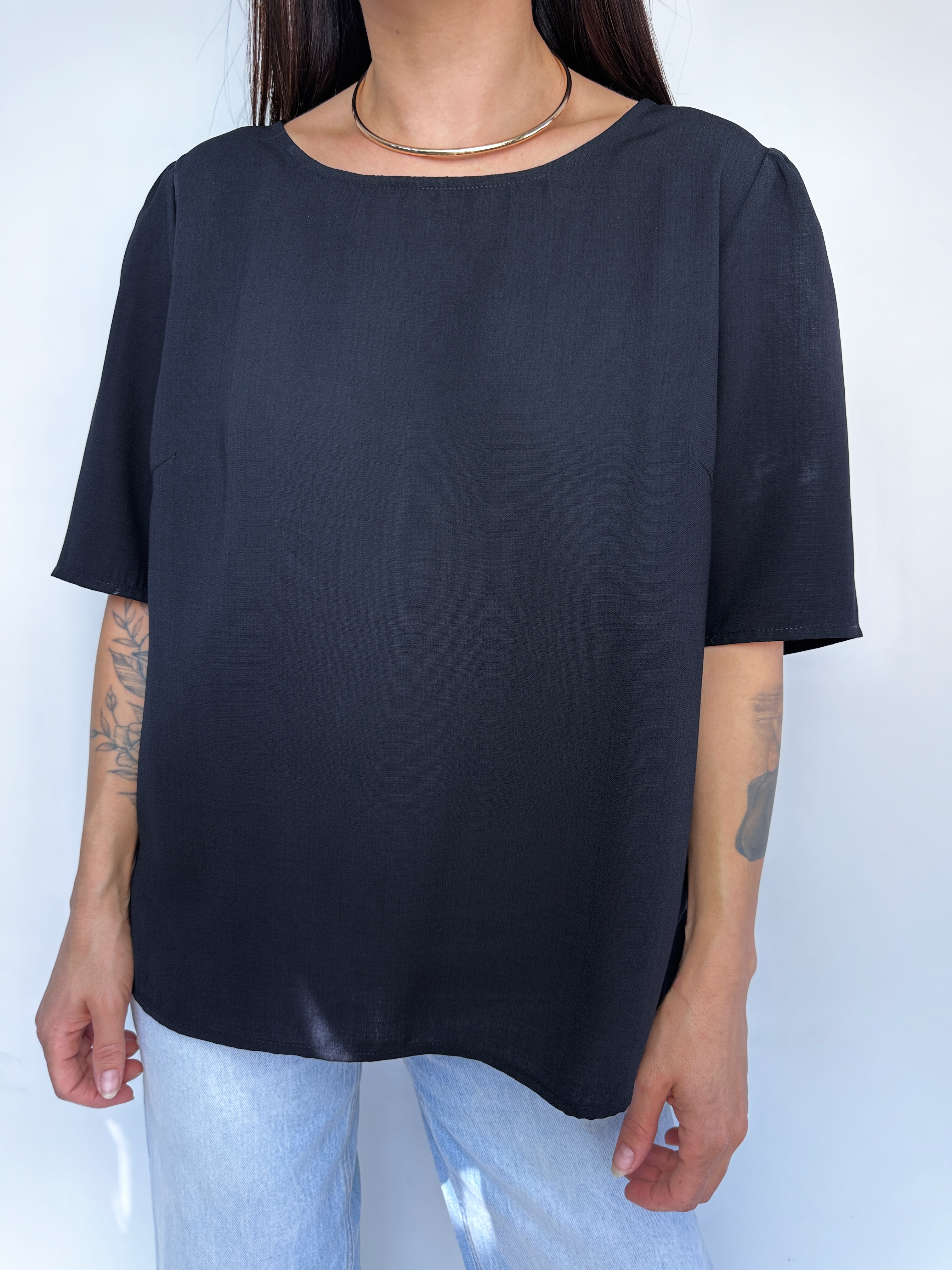 POLERA NEGRA I L 4