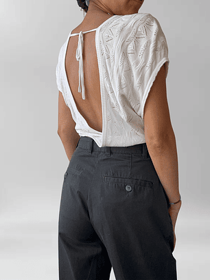 POLERA WHITE HOUSE BLACK MARKET | M