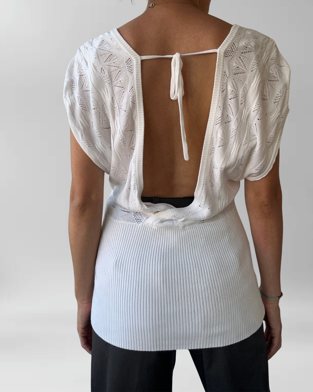 POLERA WHITE HOUSE BLACK MARKET | M 5