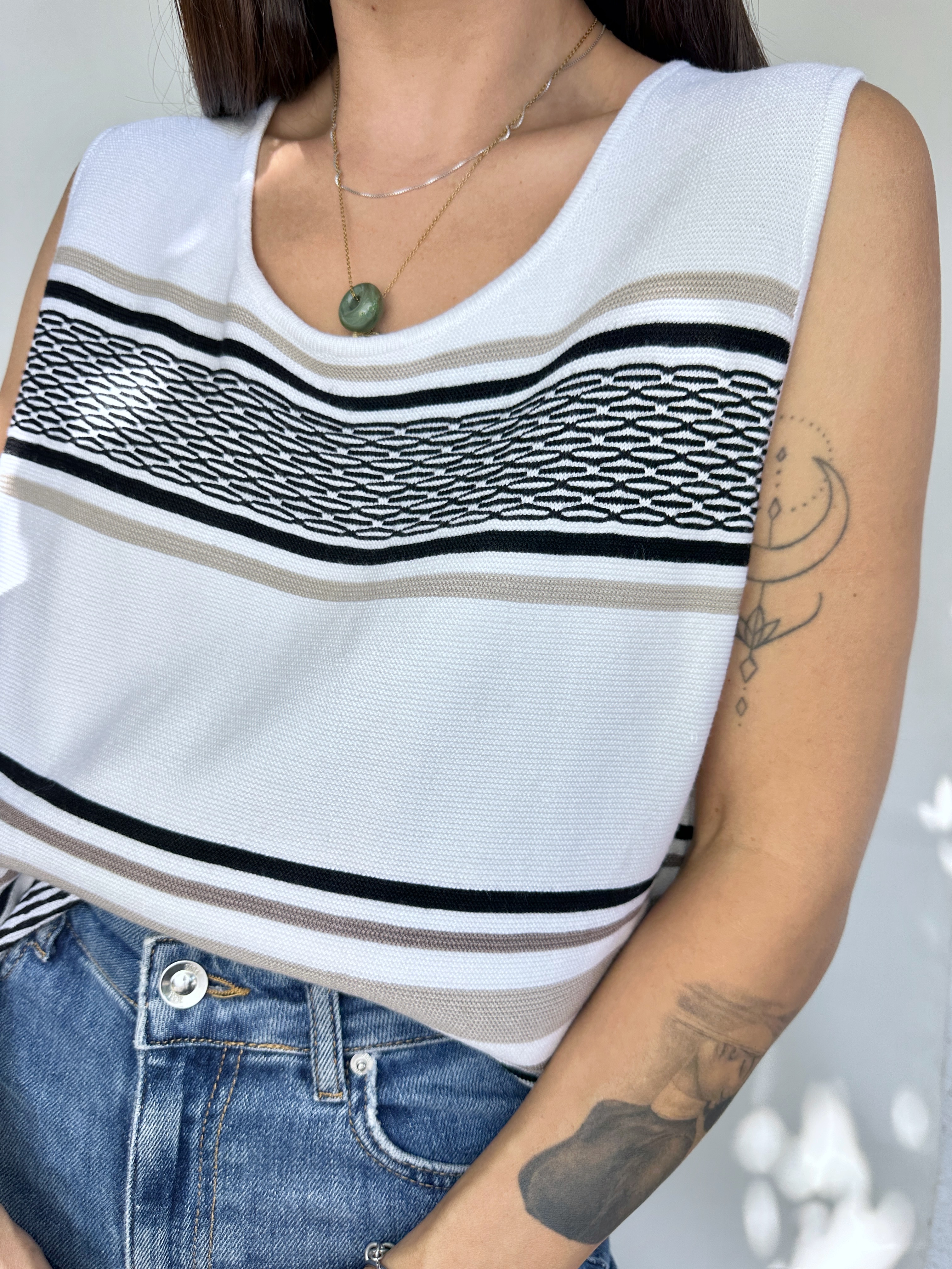 POLERA WHITE HOUSE BLACK MARKET I M-L 7