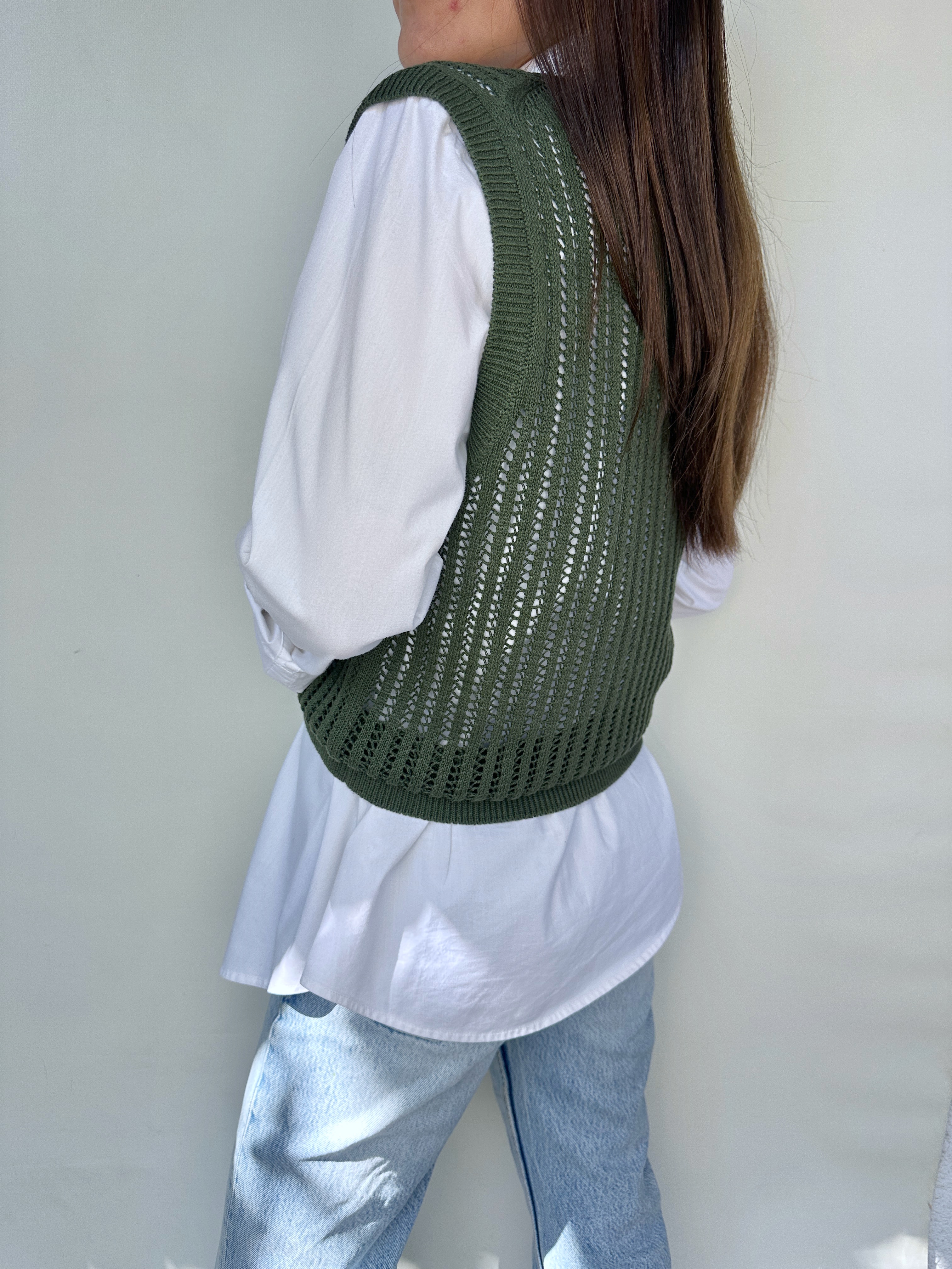 SWEATER VEST | UNIQLO | S 2