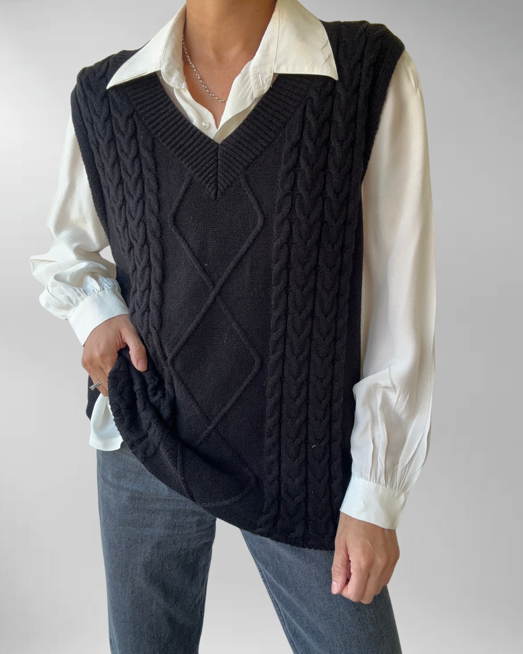 SWEATER VEST TRENZADO NEGRO | L 2
