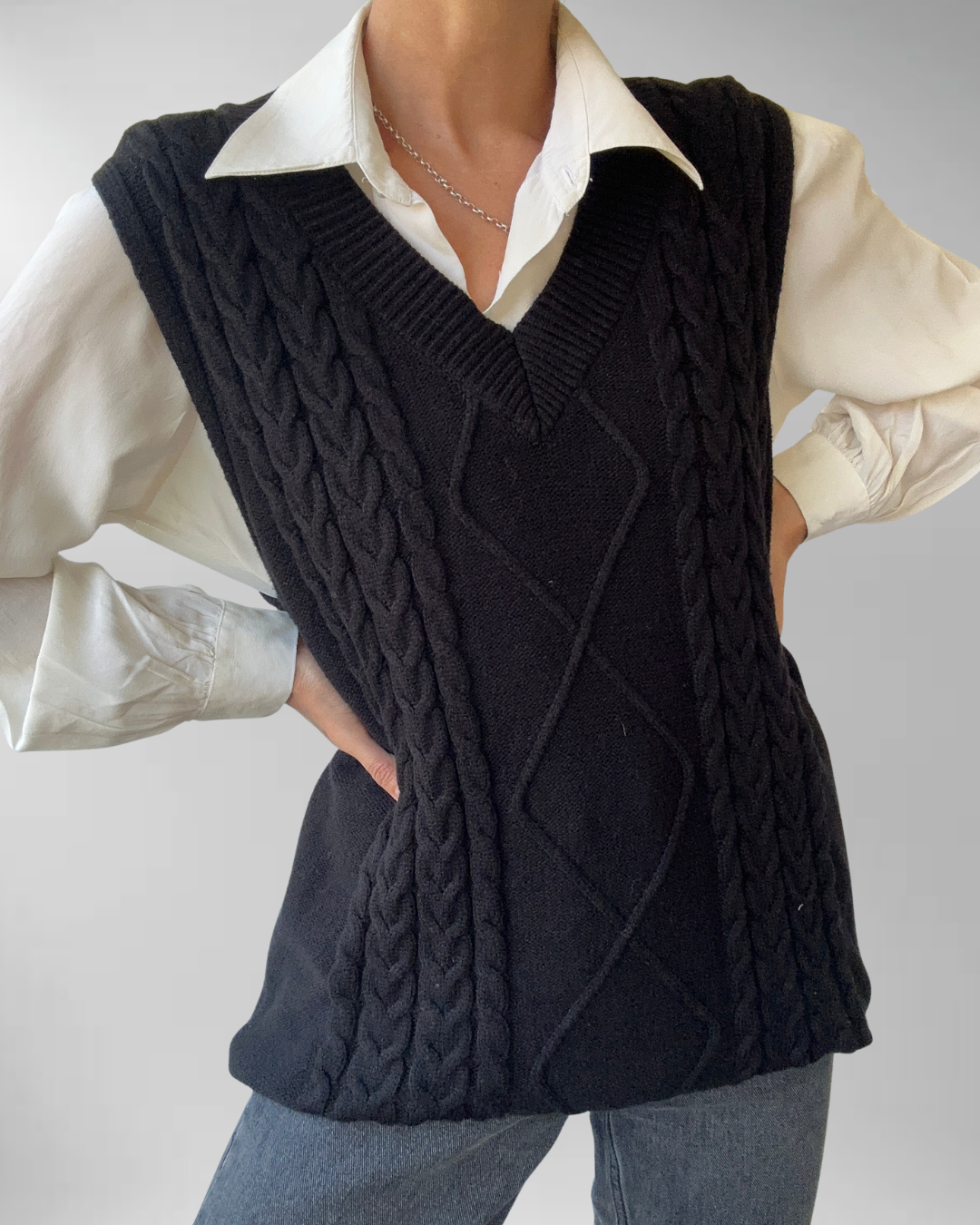 SWEATER VEST TRENZADO NEGRO | L 1